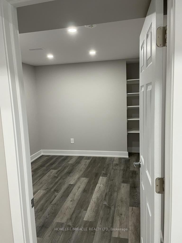 25 Wasaga Road, Brampton 3
