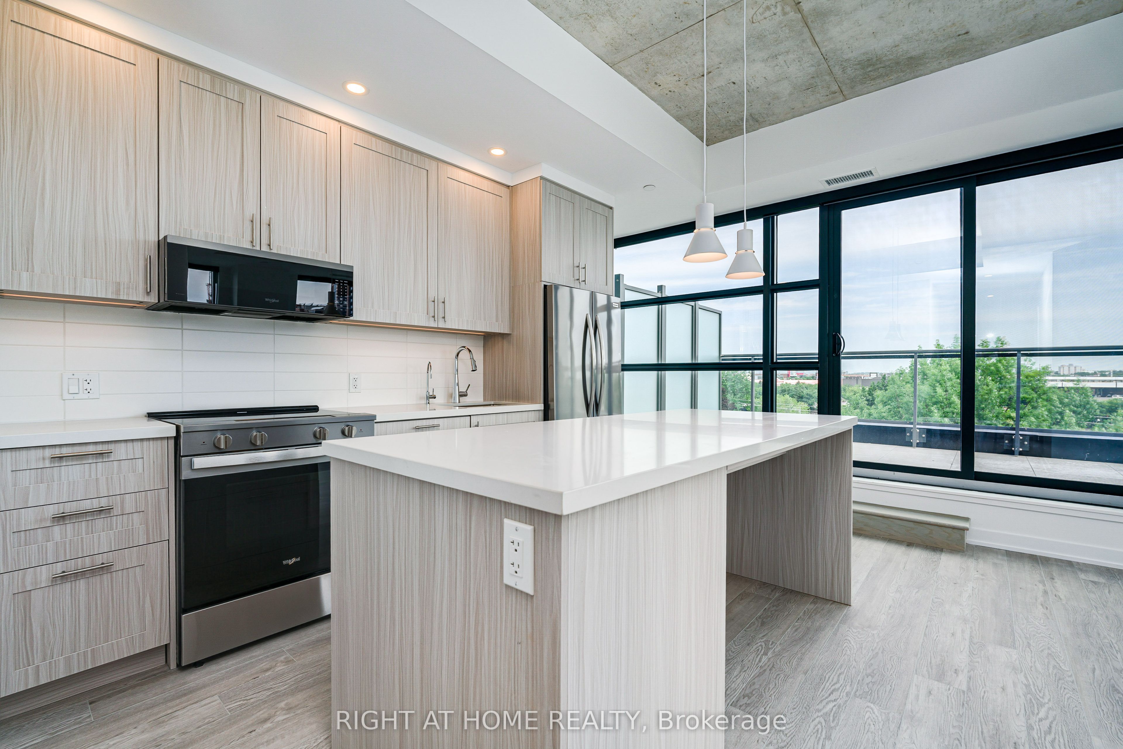 Unit 509 - 2946 Dundas Street W, Toronto 5