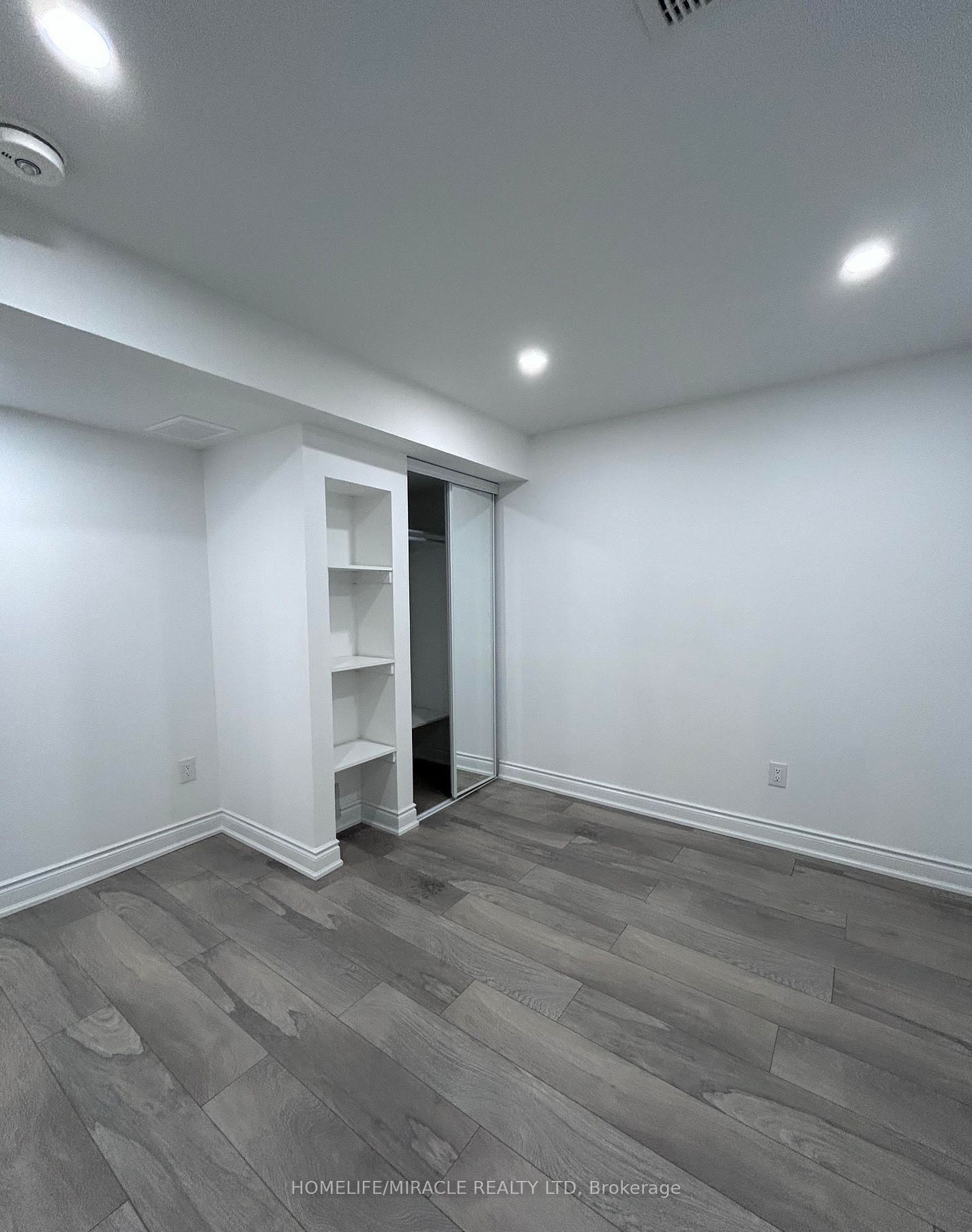 Unit Bsmt - 172 Fandango Drive, Brampton 5