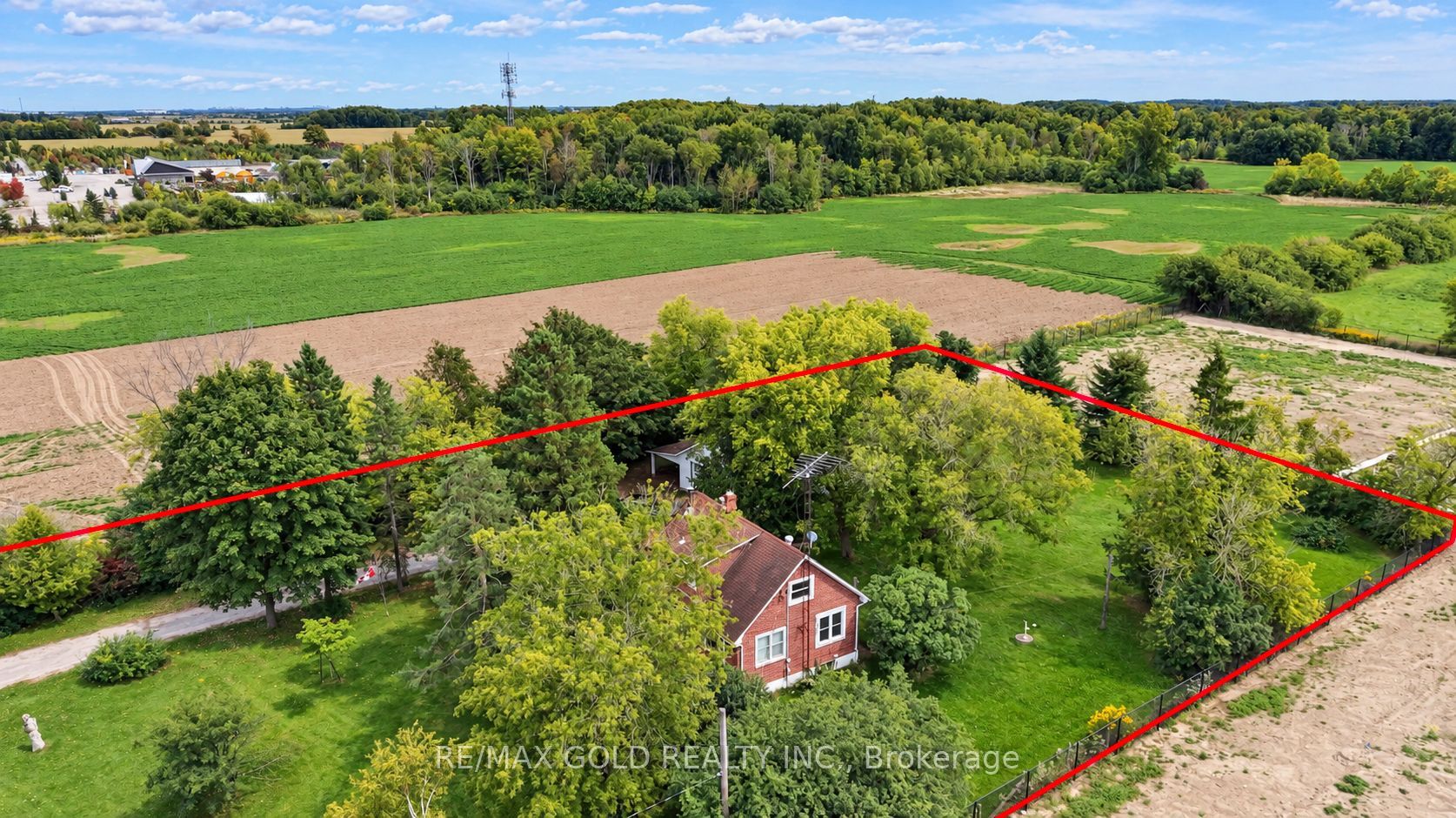 15208 Airport Road, Caledon 5