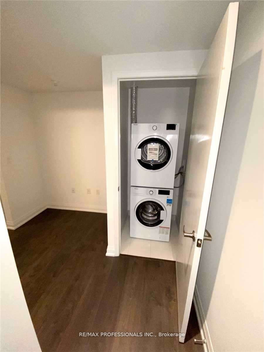 Unit 536 - 26 Gibbs Road, Etobicoke 5