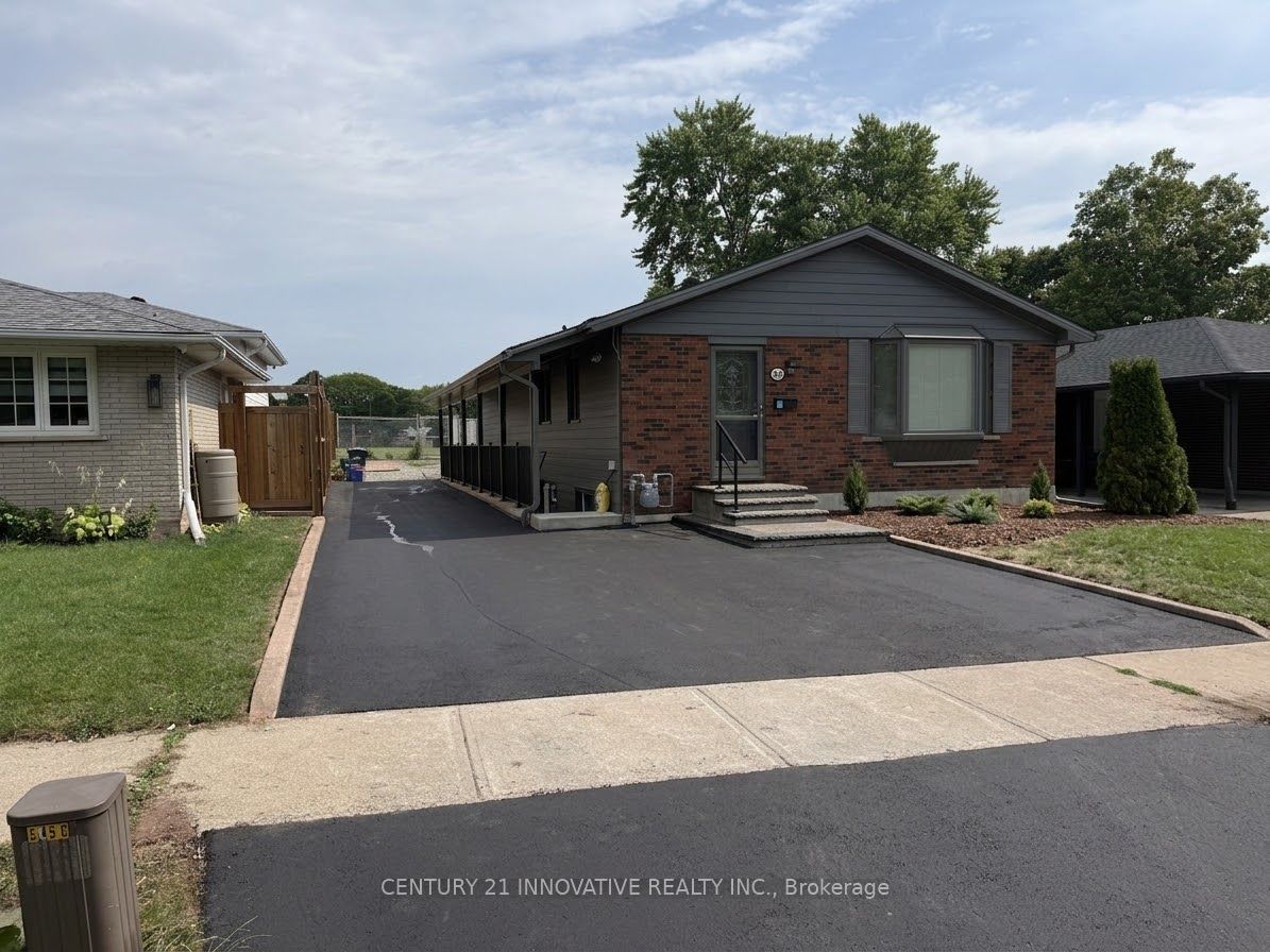 Unit Upper - 541 Chamberlain Road, Burlington 2