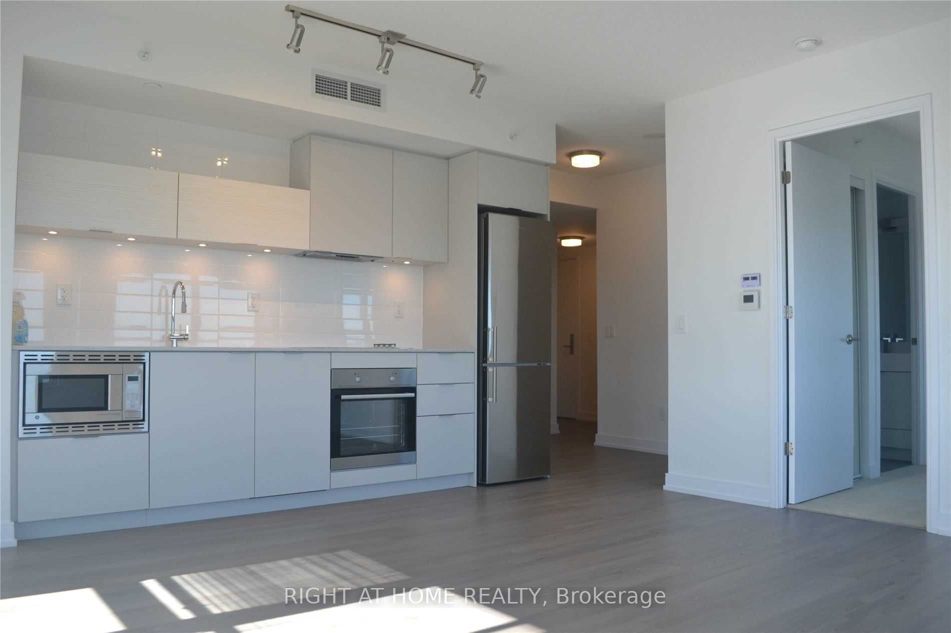 Unit 2009 - 20 Thomas Riley Road, Etobicoke 2