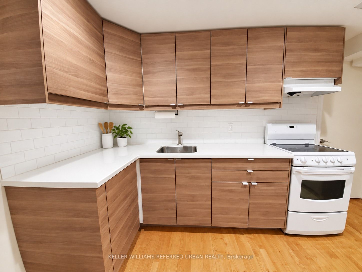 Unit L.L - 104 Rankin Crescent, Toronto 2