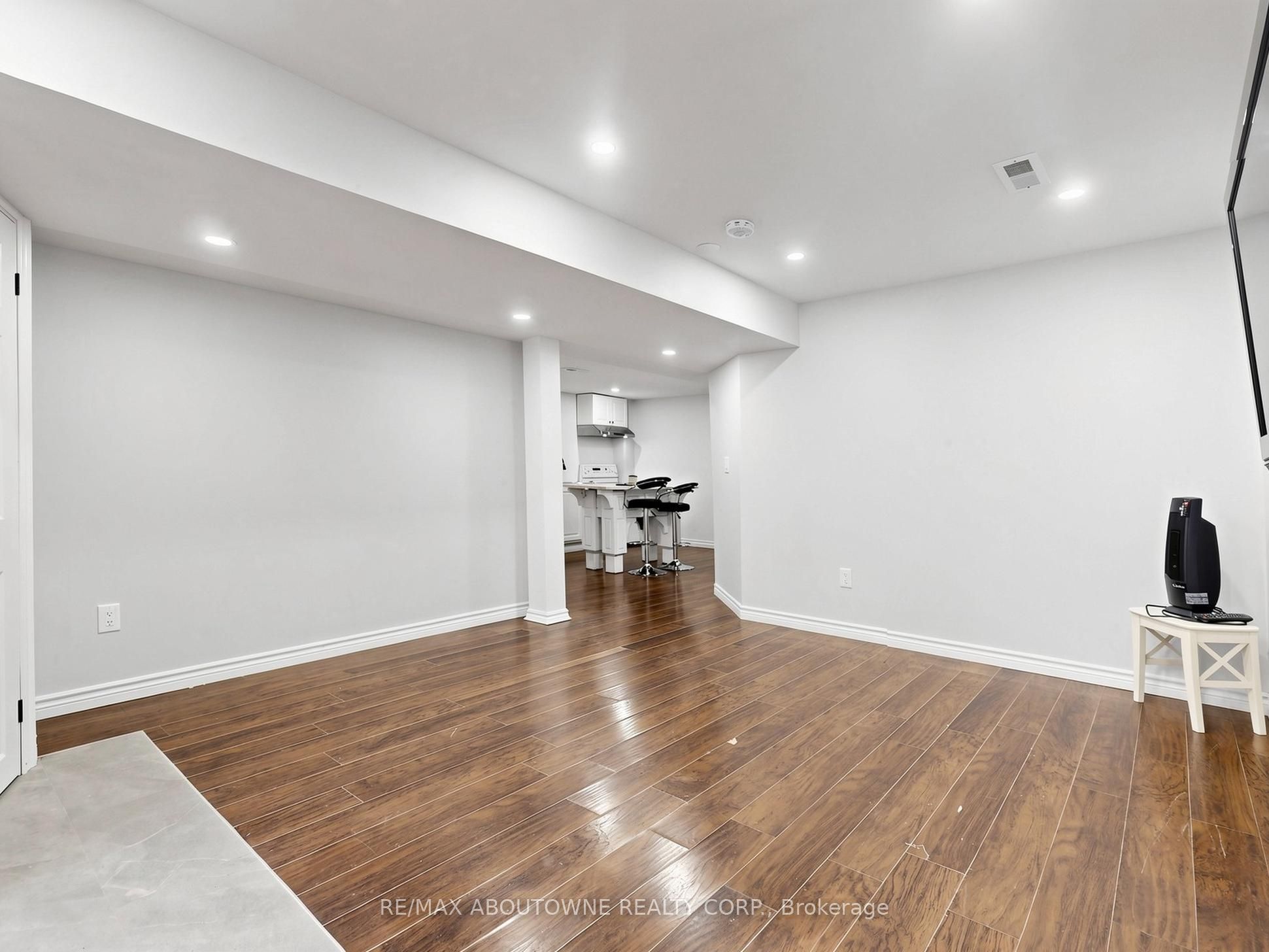 Unit Basement - 3850 Partition Road, Mississauga 3