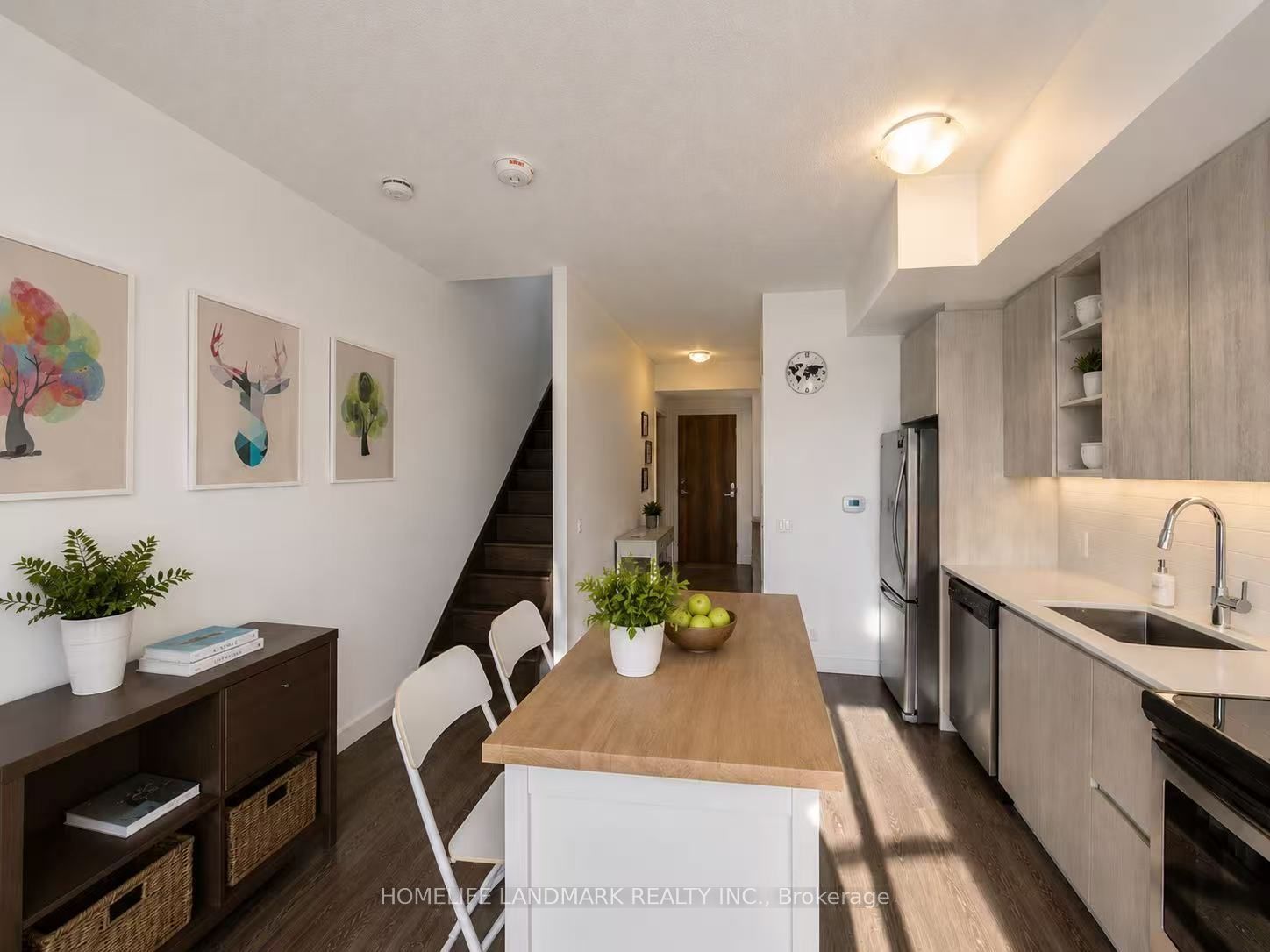 Unit 125 - 251 Manitoba Street, Etobicoke 2