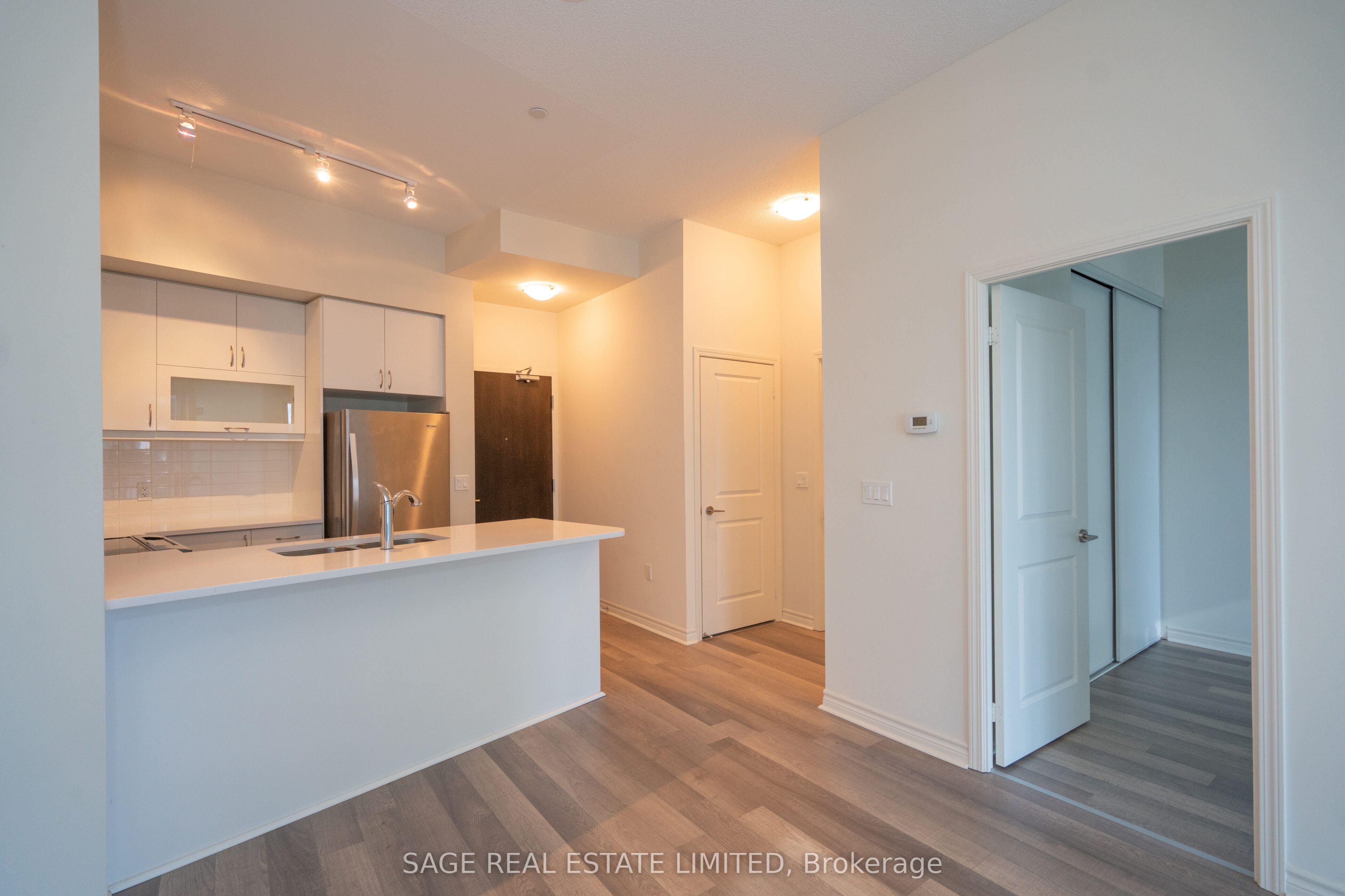 Unit Ph11 - 39 Annie Craig Drive, Etobicoke 5