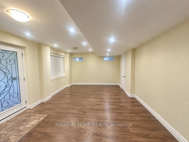 Unit Lower - 472 Nairn Circle, Milton 3