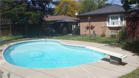 5 Birchbank Road, Brampton 3