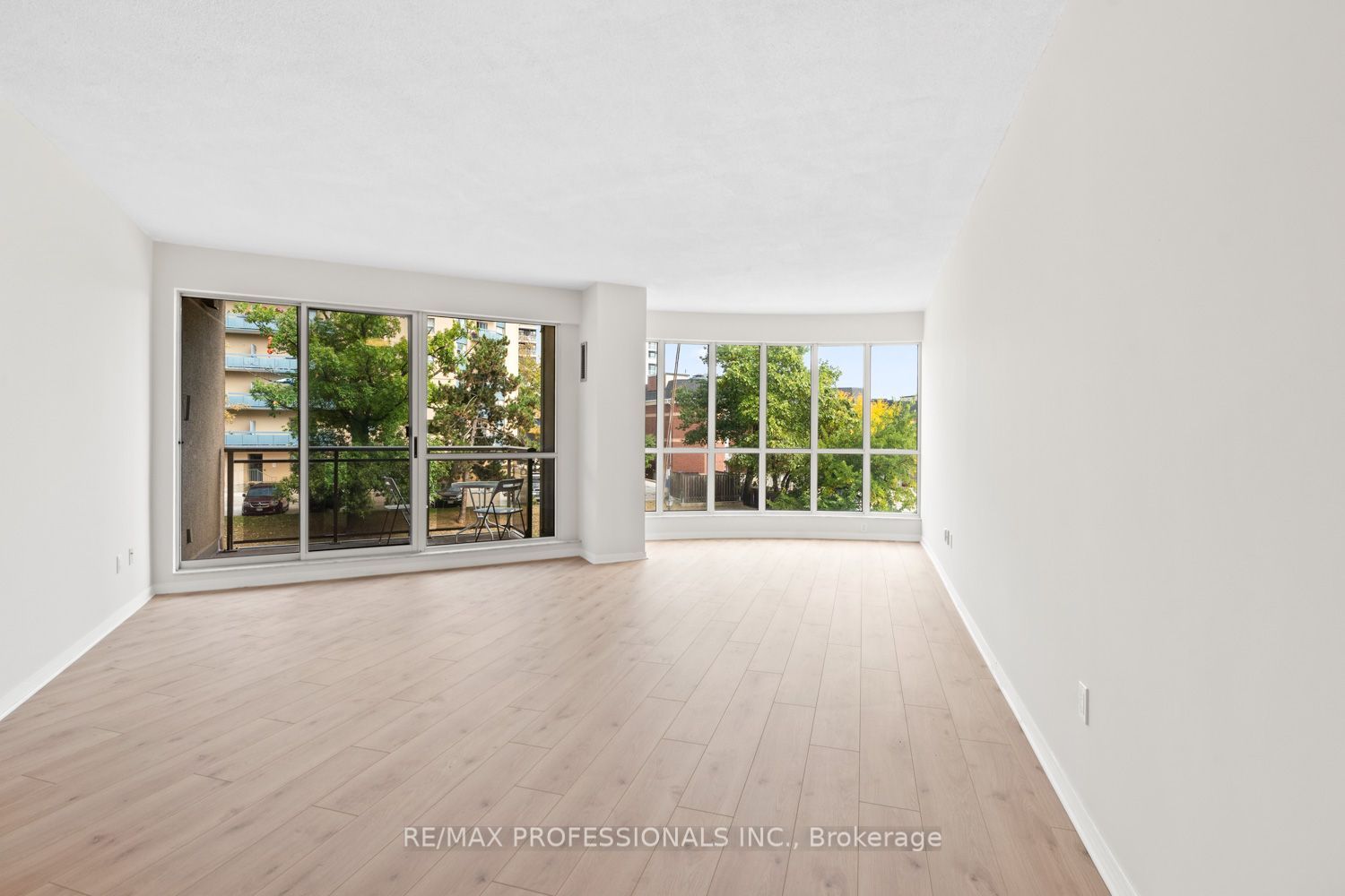 Unit 311 - 2511 Lakeshore Road W, Oakville 5