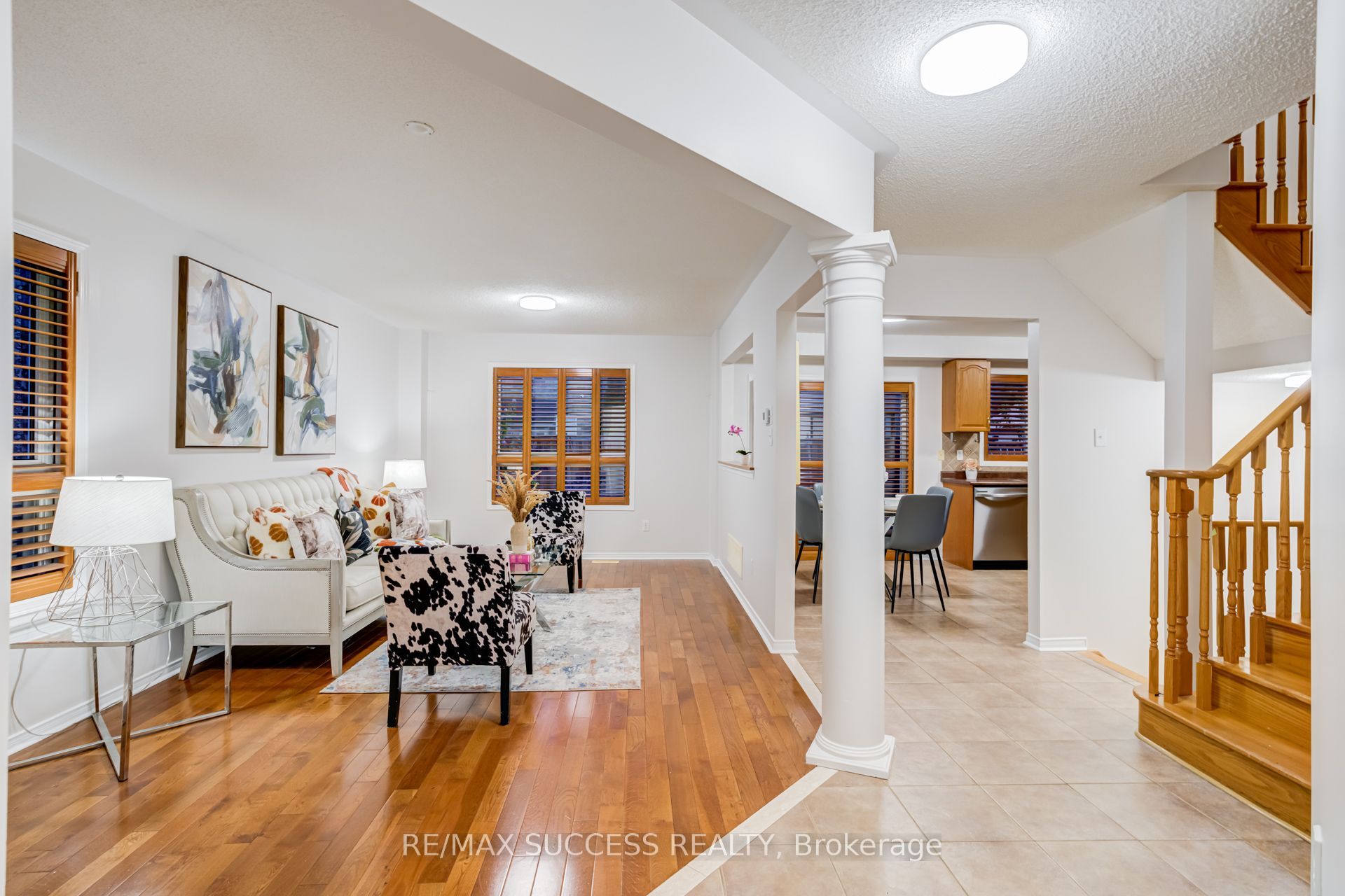 54 Ferncroft Place, Brampton 5