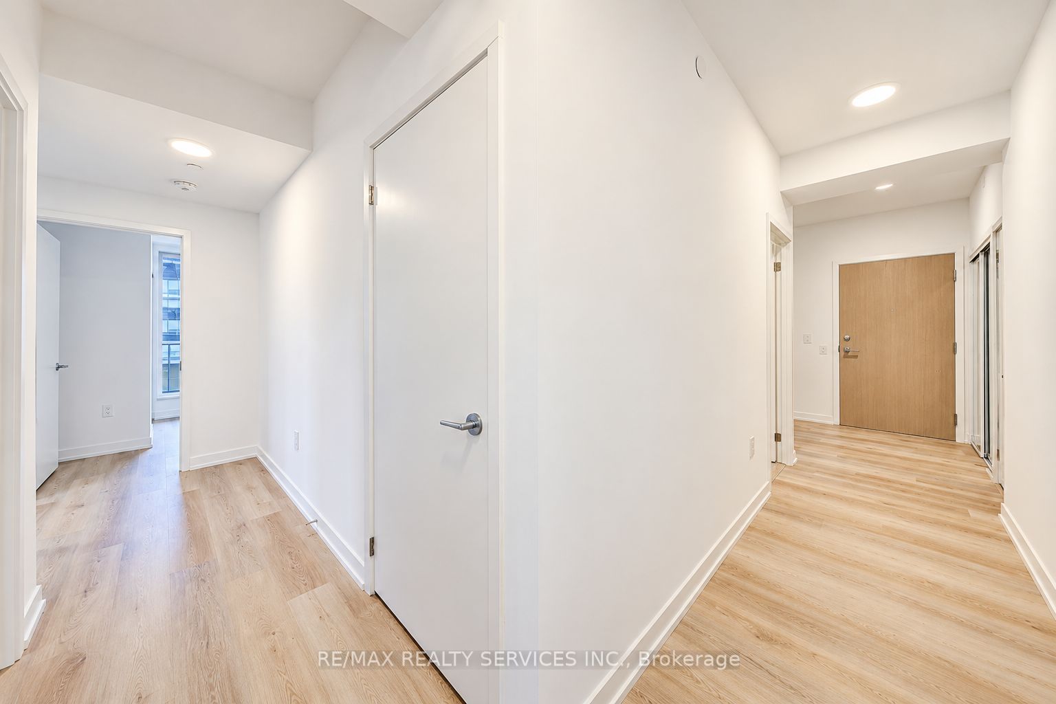 Unit 2408 - 395 Square One Drive, Mississauga 5