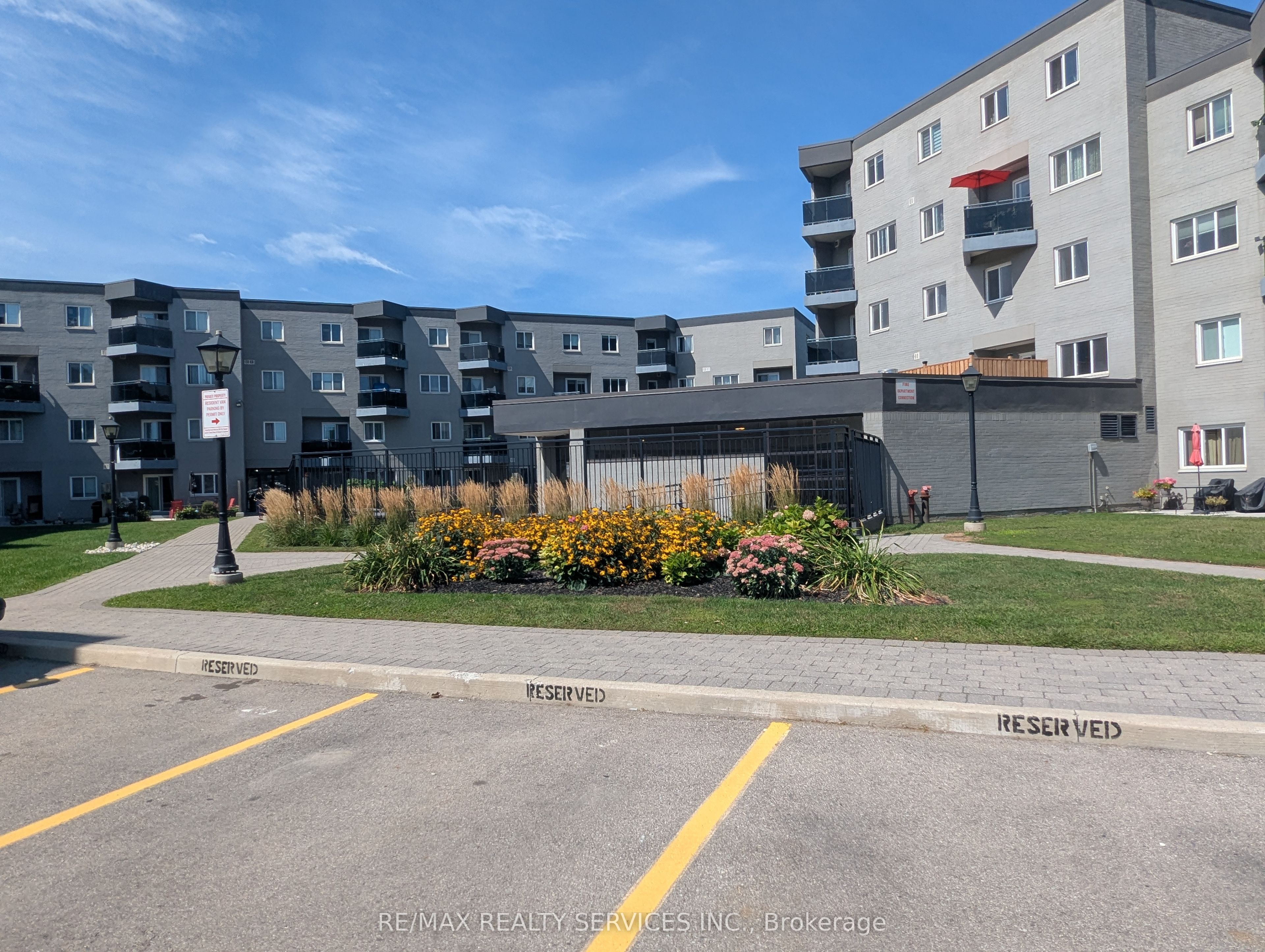 Unit 94 - 2001 Bonnymede Drive, Mississauga 3