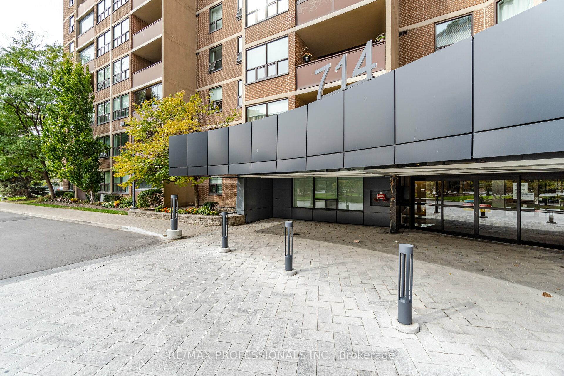 Unit 1907 - 714 The West Mall, Etobicoke 2