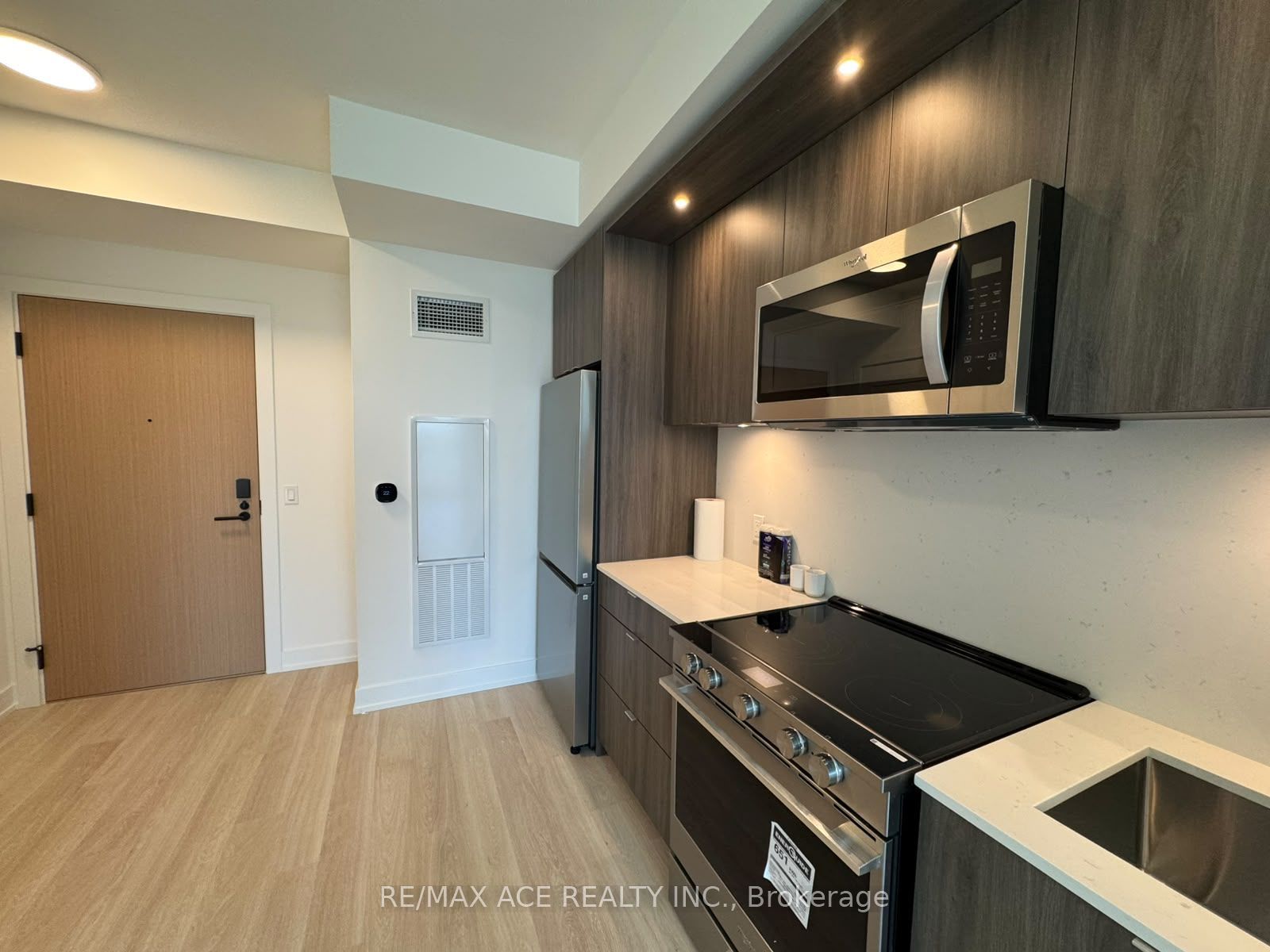 Unit 1012 - 25 Cordova Avenue, Etobicoke 5