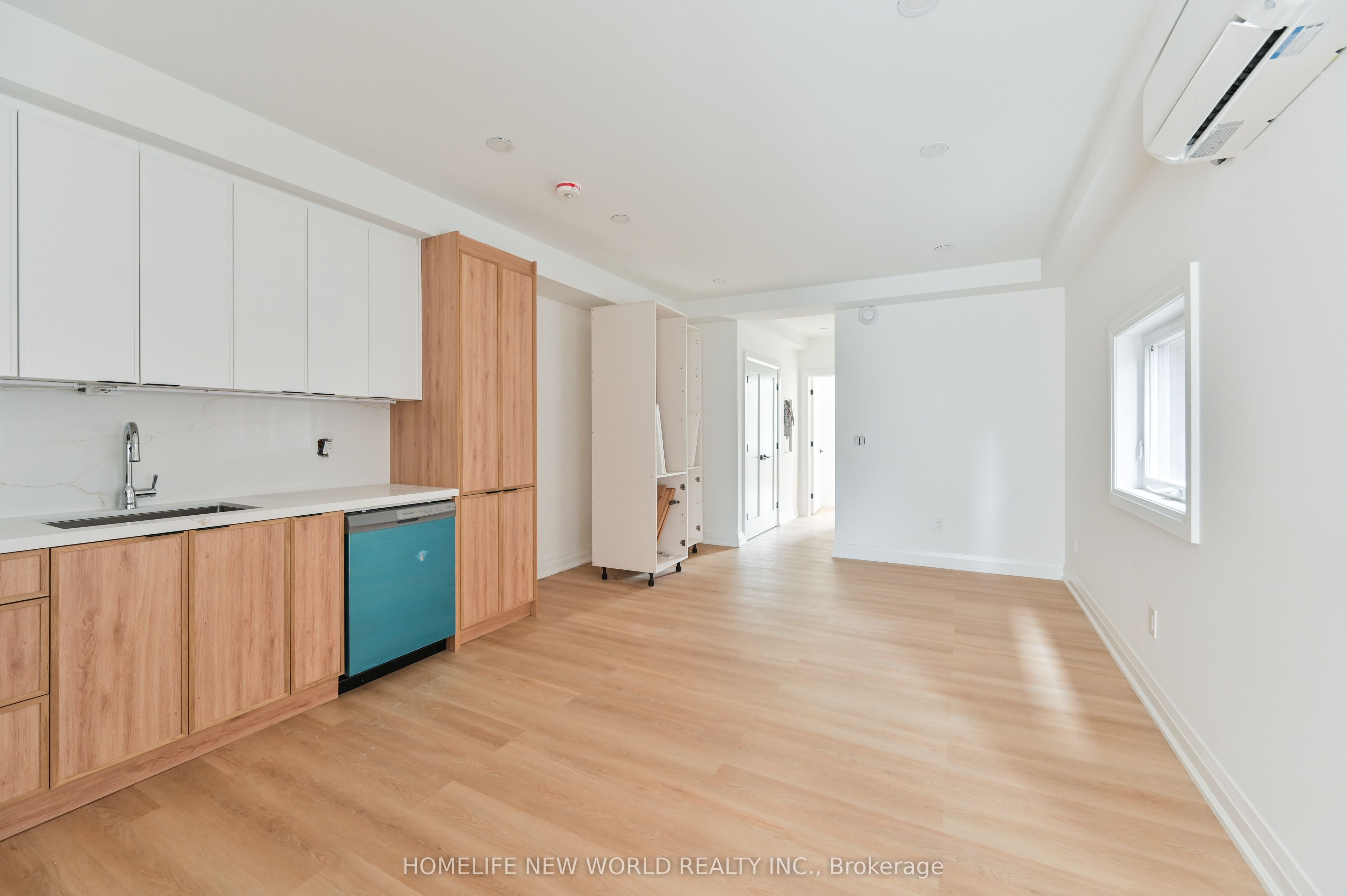 Unit Main - 228 Emerson Ave Avenue, Toronto 3
