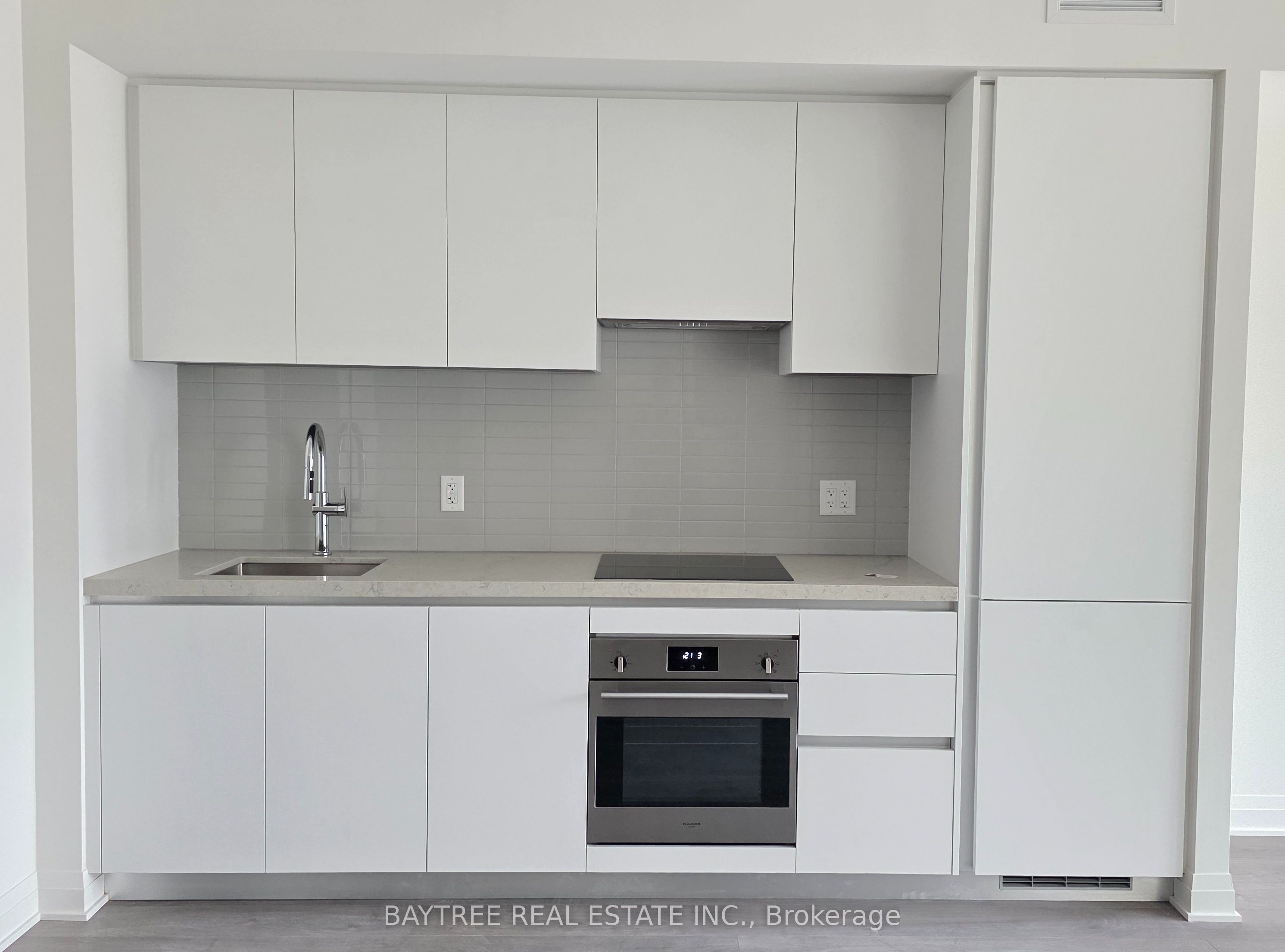 Unit 901 - 4015 The Exchange, Mississauga 2