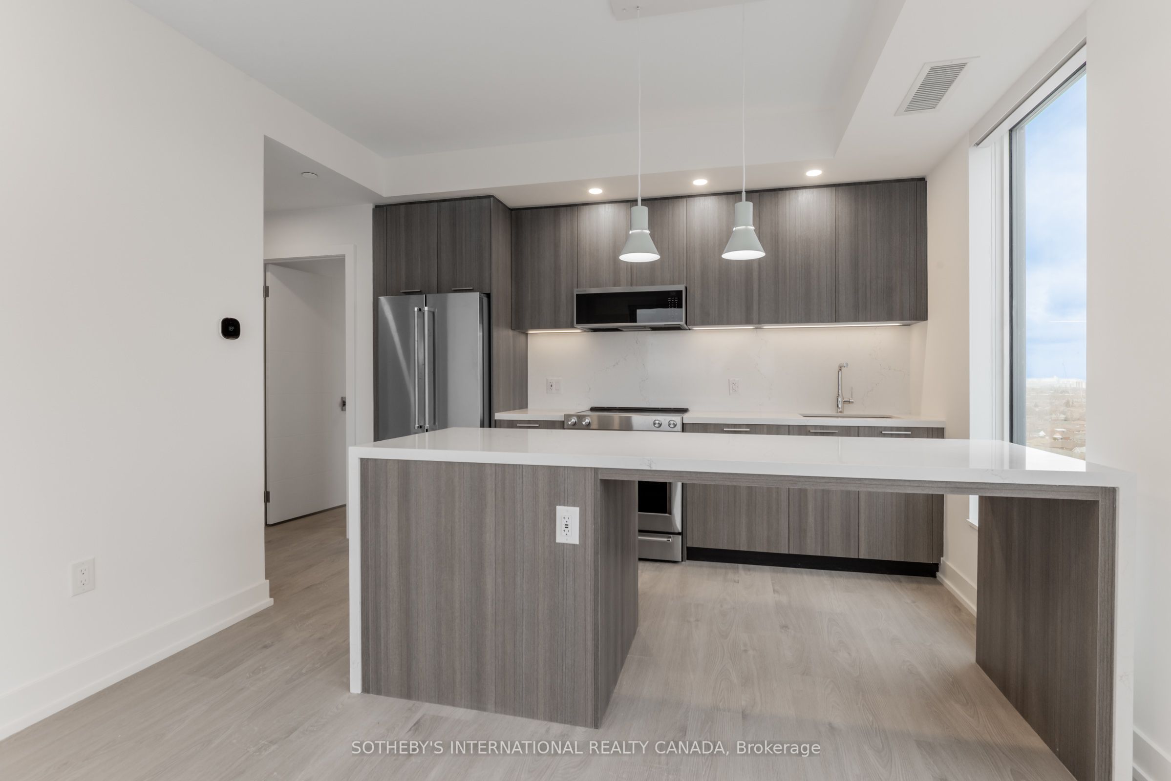 Unit 808 - 31 York Garden Way, North York 3