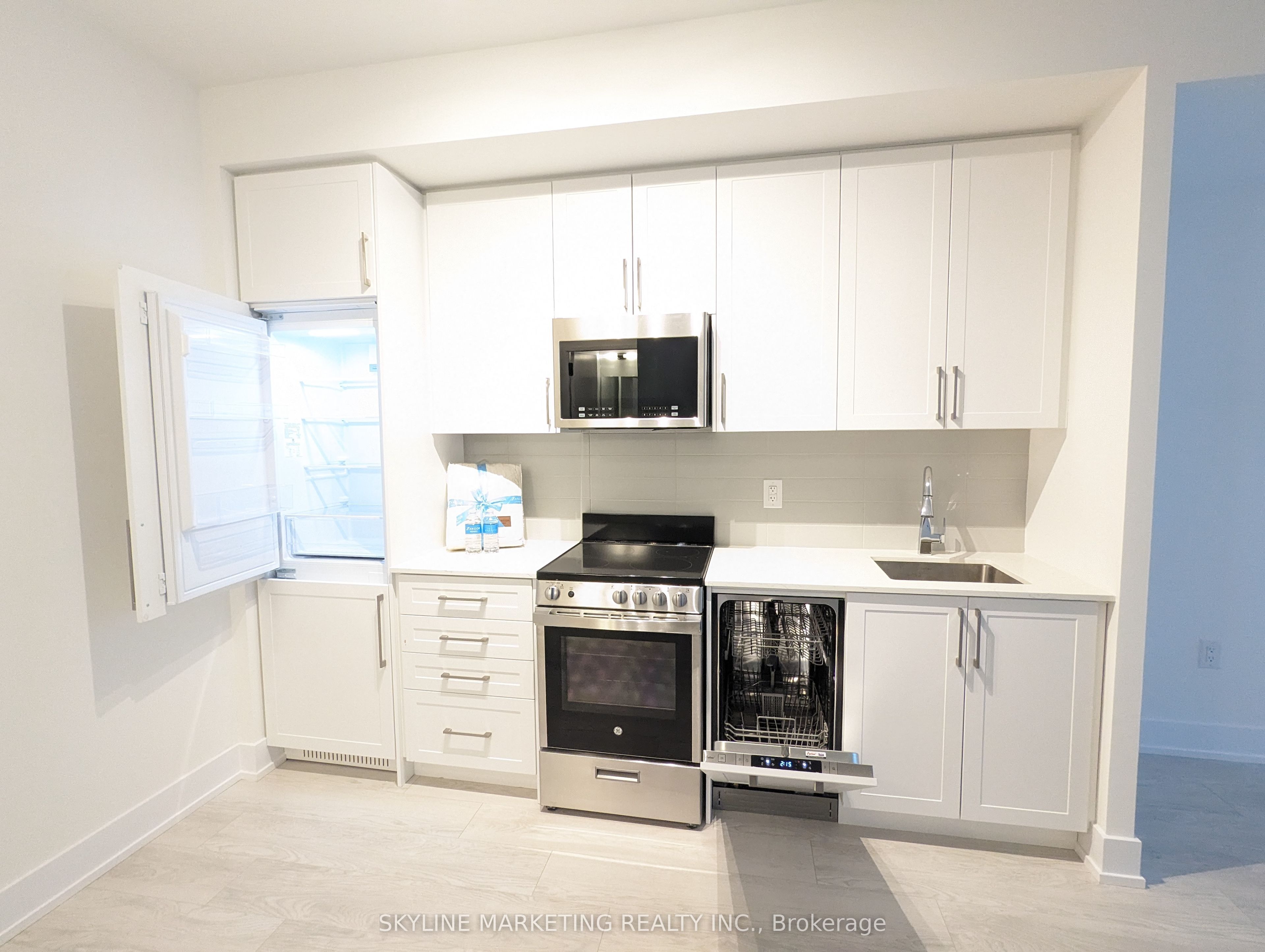 Unit 327 - 2450 Old Bronte Road, Oakville 5