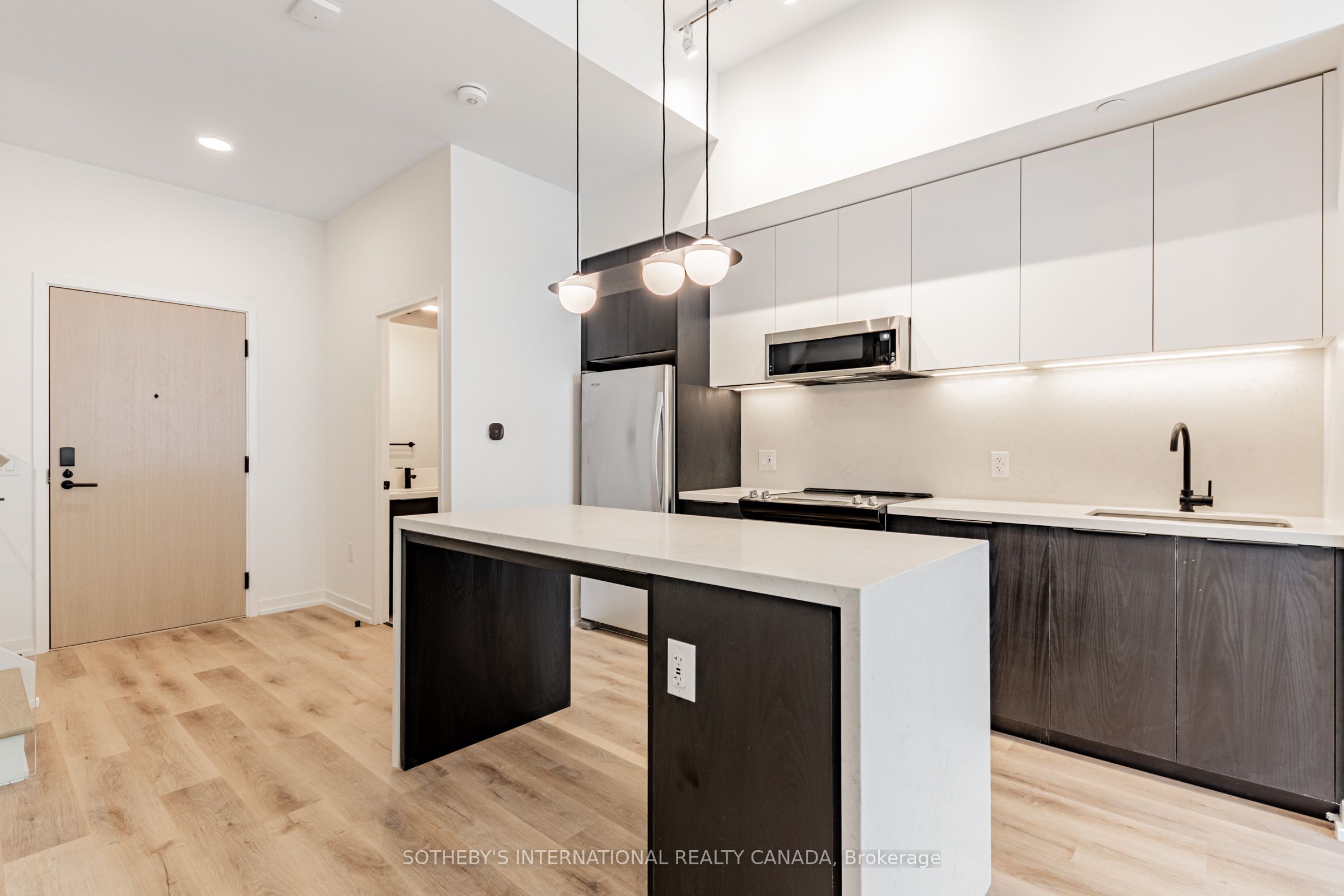 Unit 101 - 5 York Garden Way, North York 3