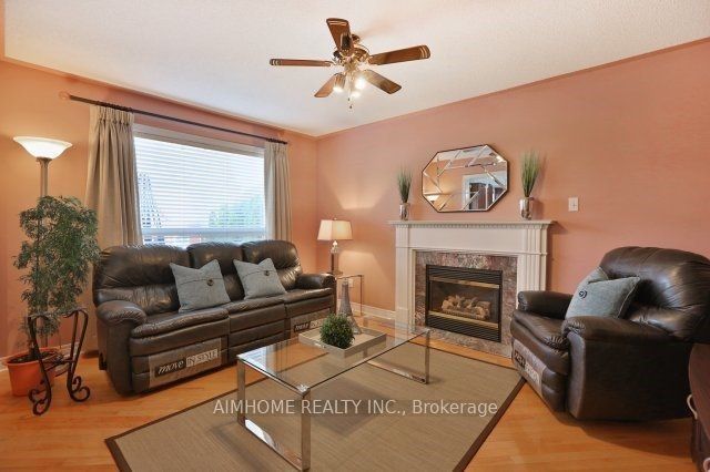 390 Grovehill Road, Oakville 4