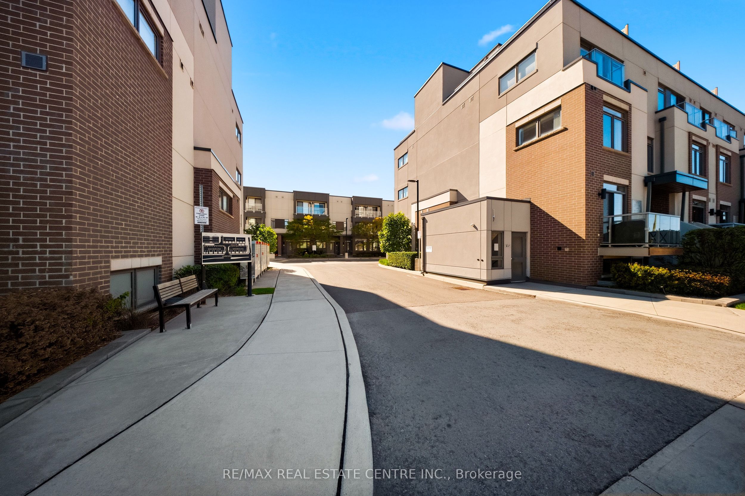 Unit 117 - 3078 Sixth Line, Oakville 5