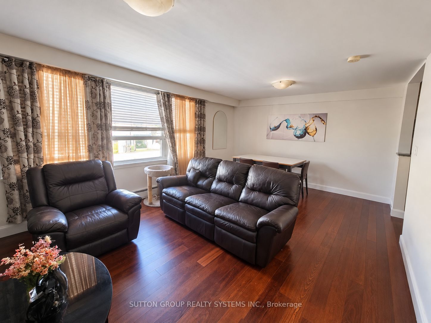 Unit 1-2nd Floor Front Apart - 2601 Eglinton Avenue W, Toronto 3