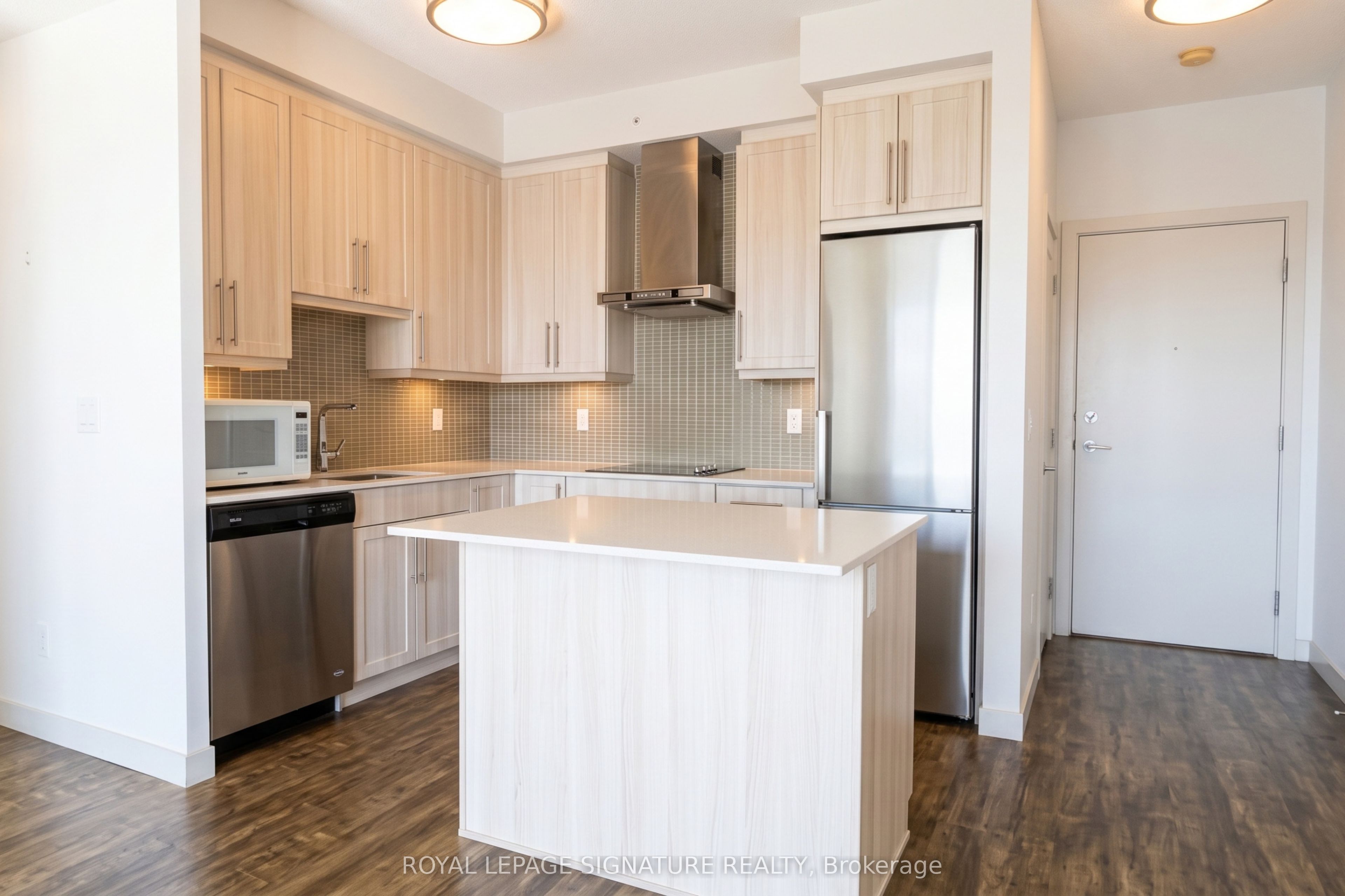 Unit 505 - 2081 Fairview Street, Burlington 3