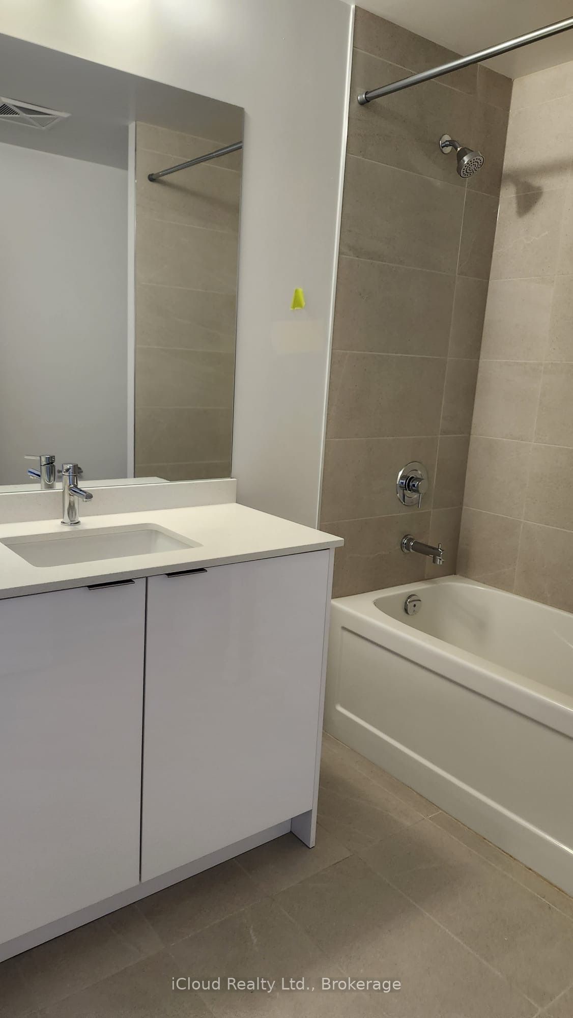 Unit 106 B - 115 Nipissing Road, Milton 3