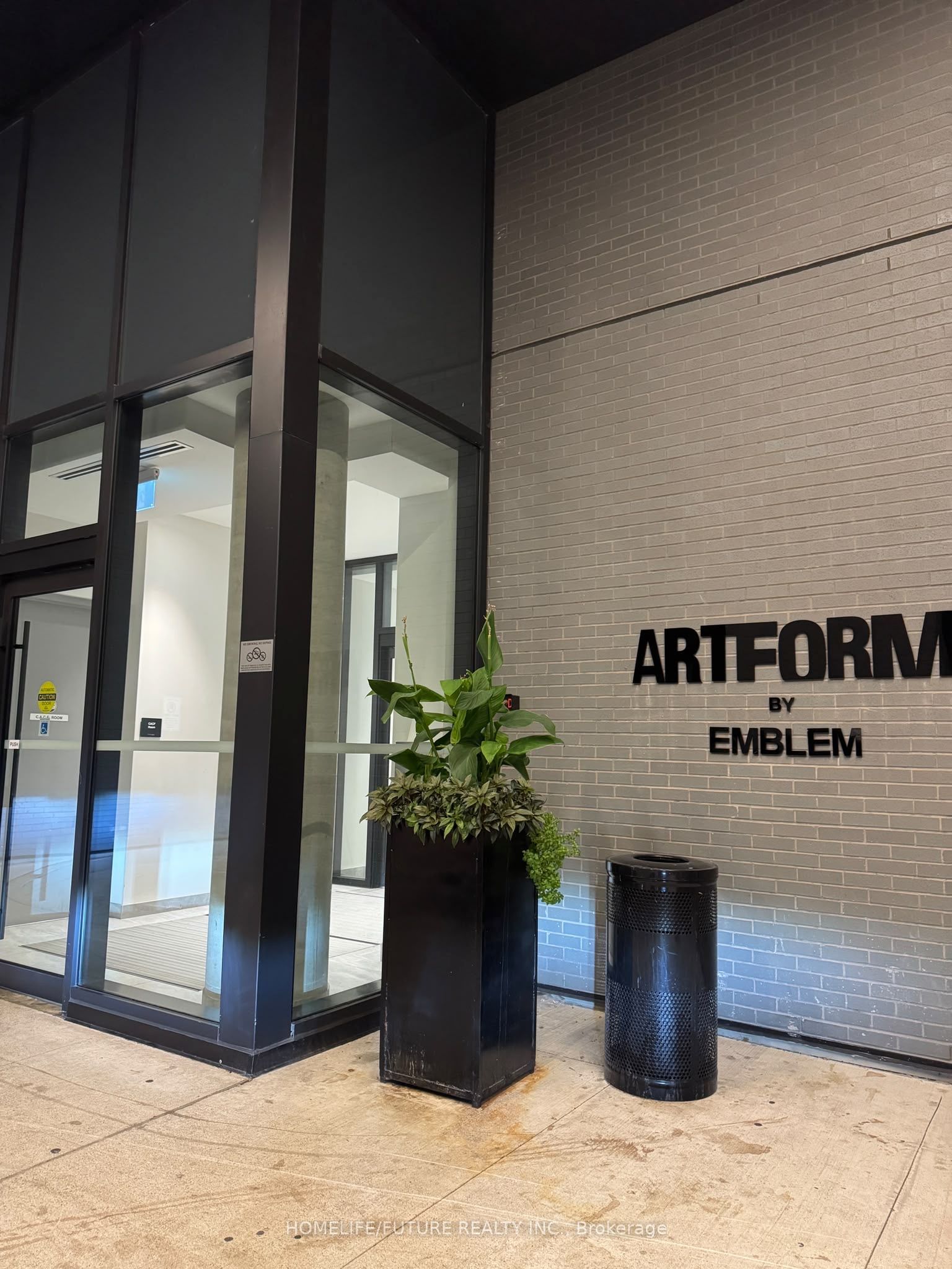 Unit 1221 - 86 Dundas Street, Mississauga 3