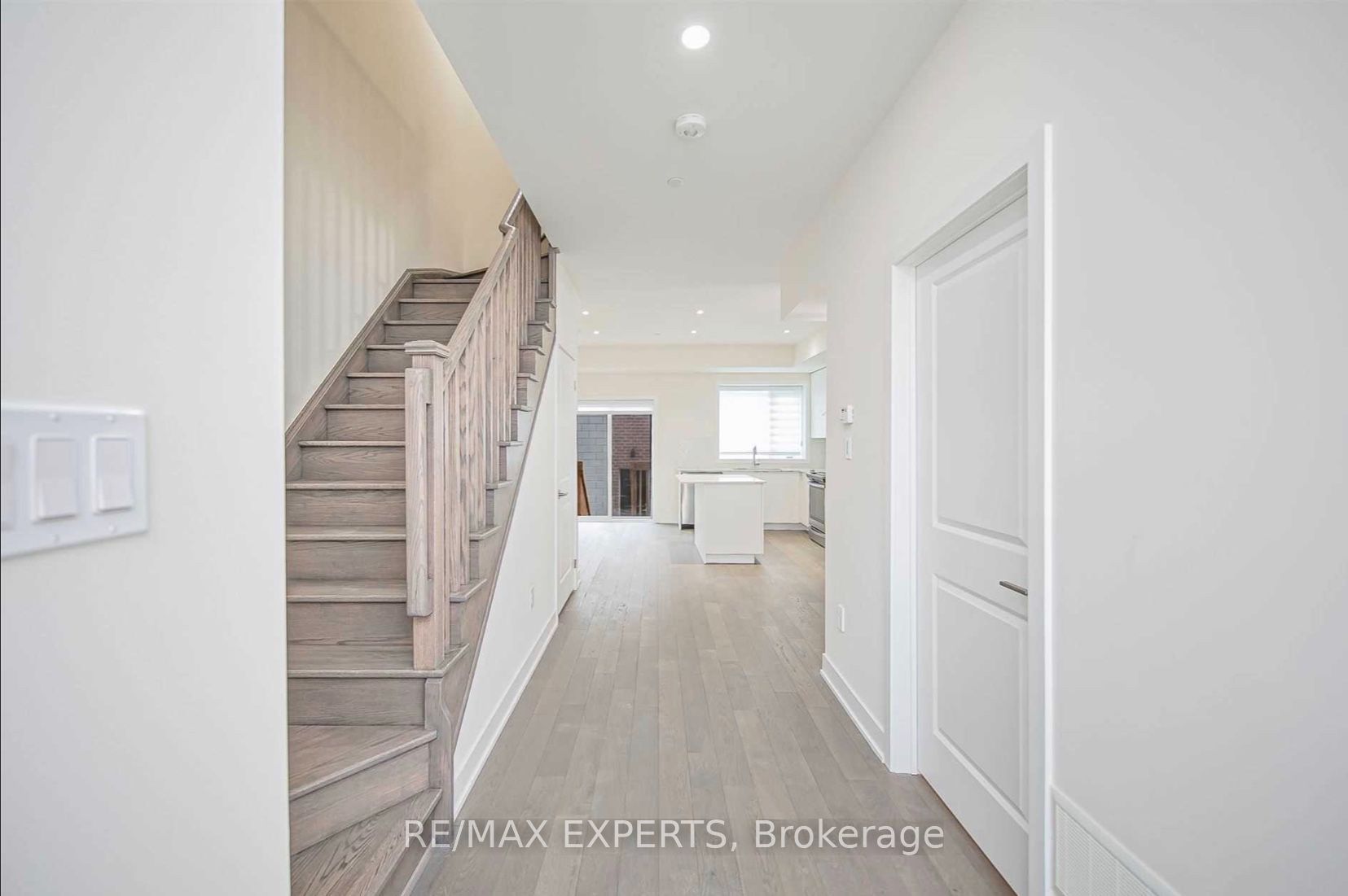 54 William Duncan Road, North York 5