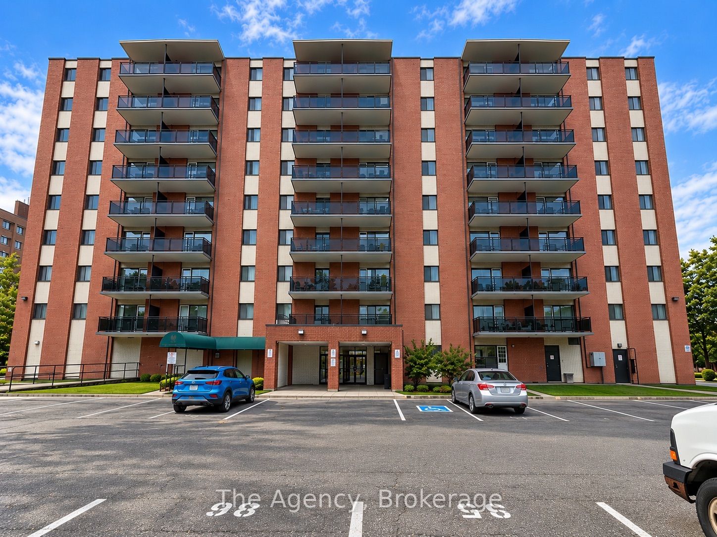 Unit 905 - 45 Paisley Boulevard W, Mississauga 2