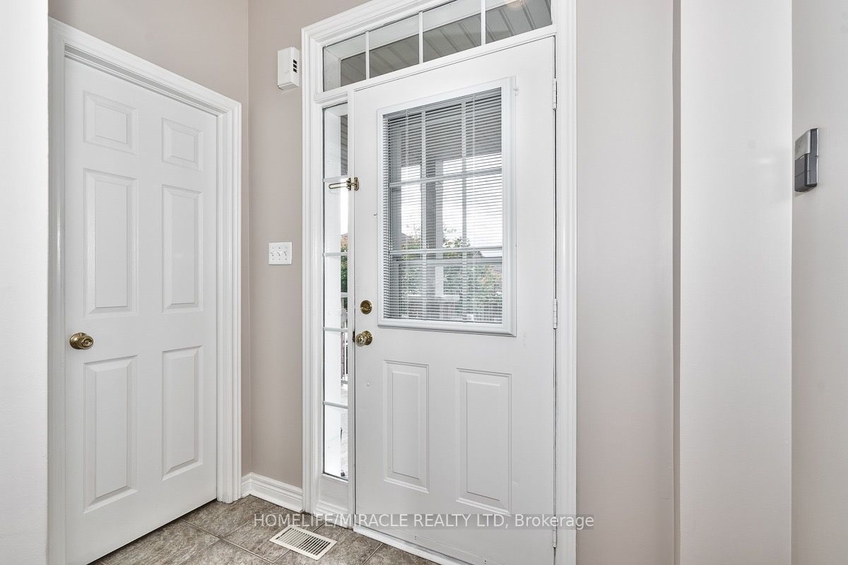 3 Ashdale Road, Brampton 3