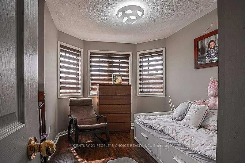 50 Sweetwood Circle W, Brampton 4