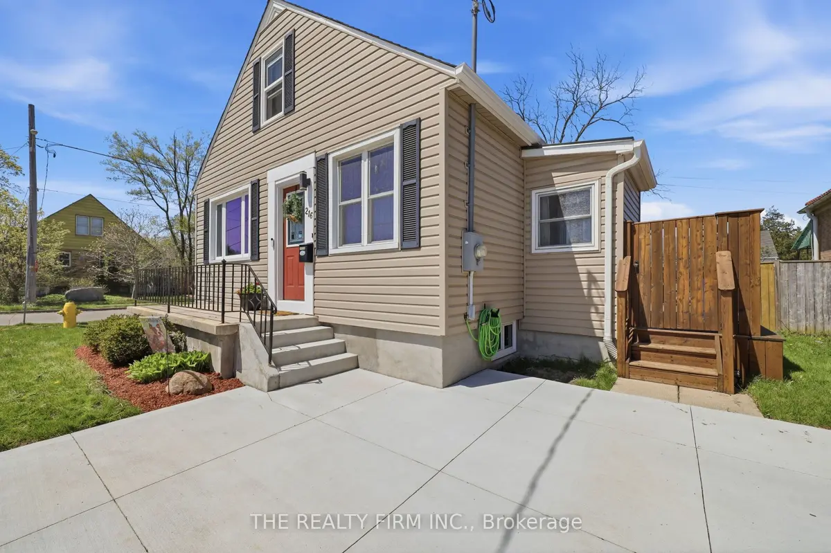 216 Thompson Road, London, Ontario Sold History | HouseSigma