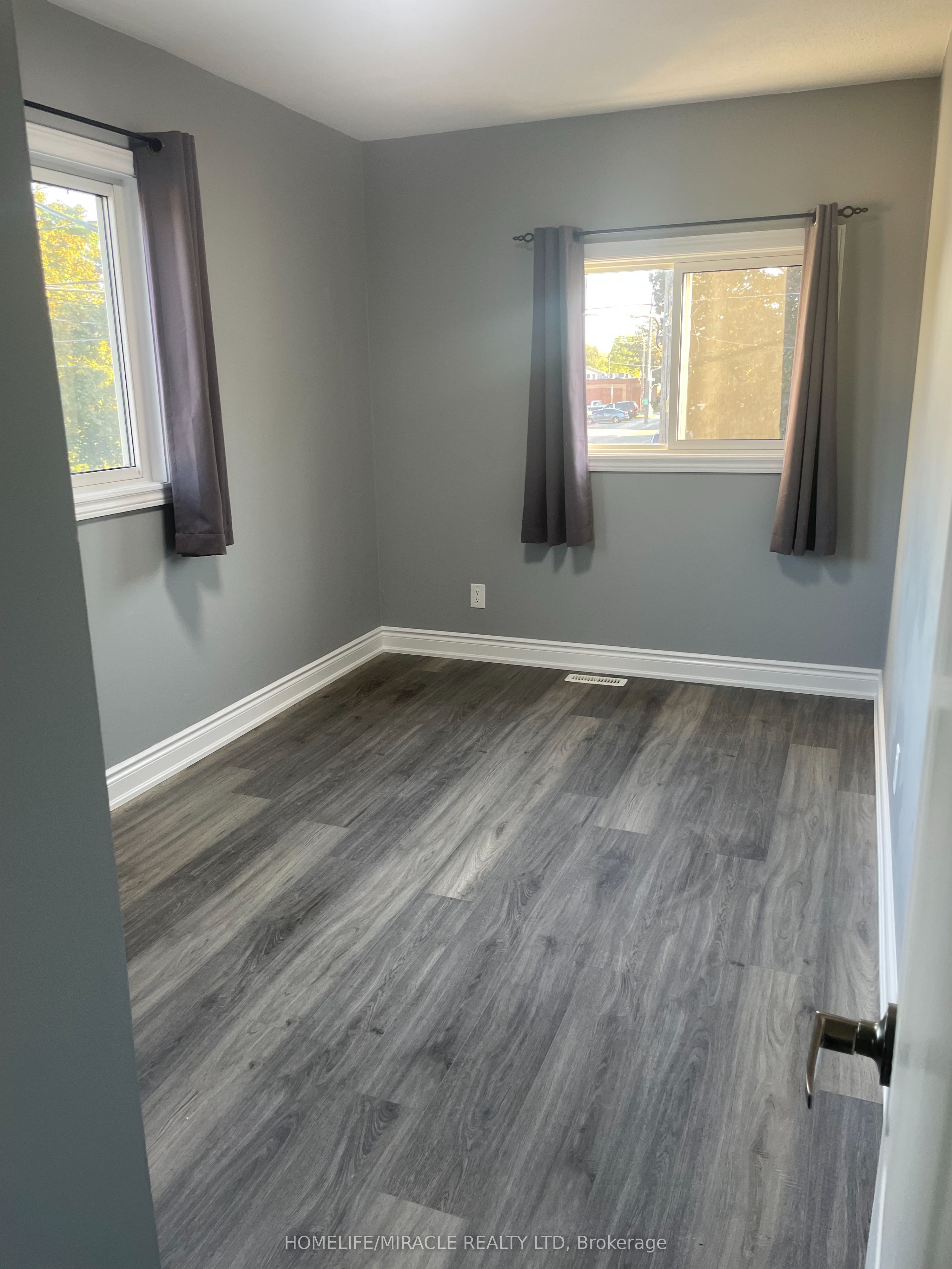 (Address not available), Brantford 4