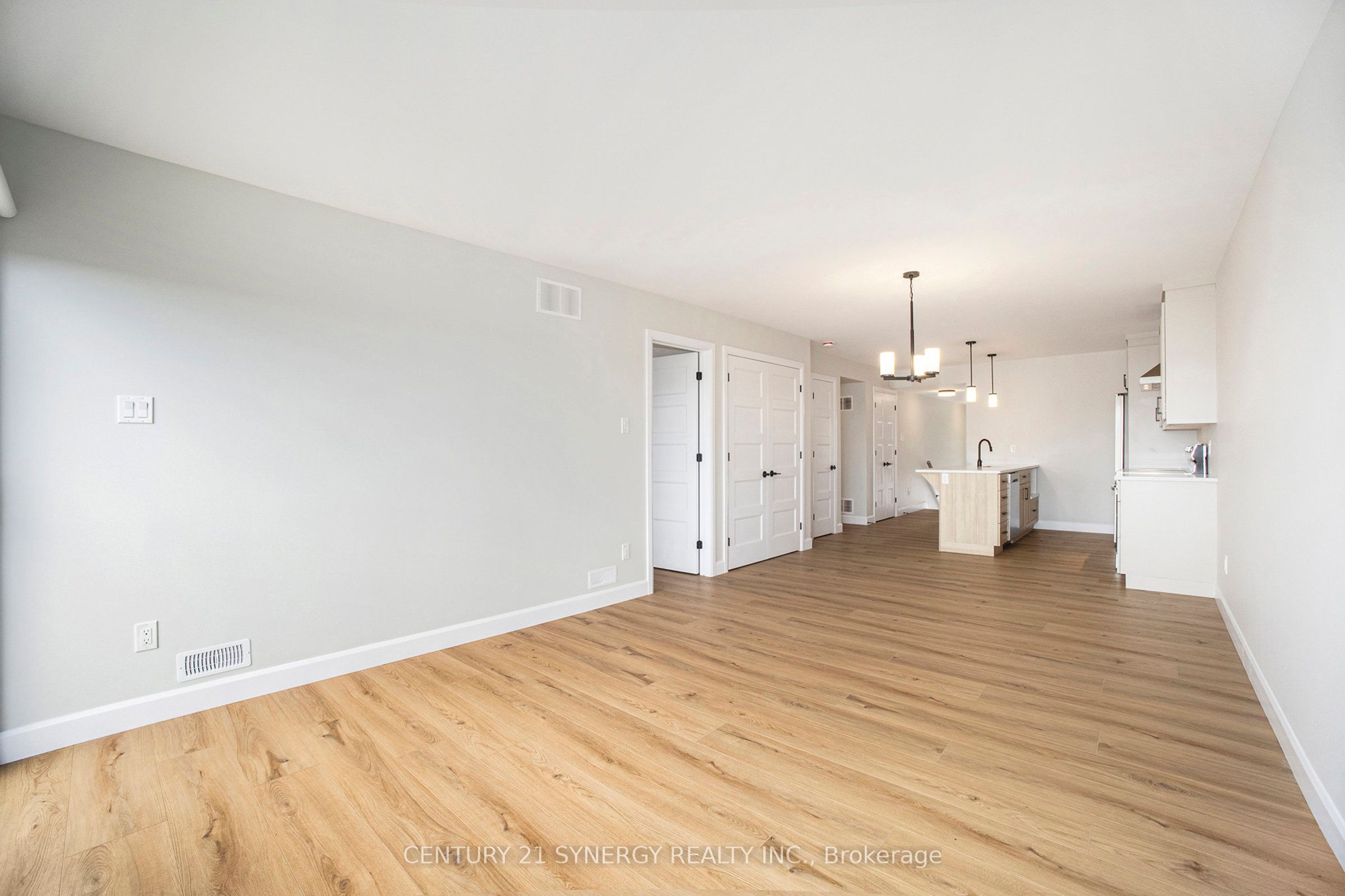 Unit A - 65 Helen Street, North Stormont 4