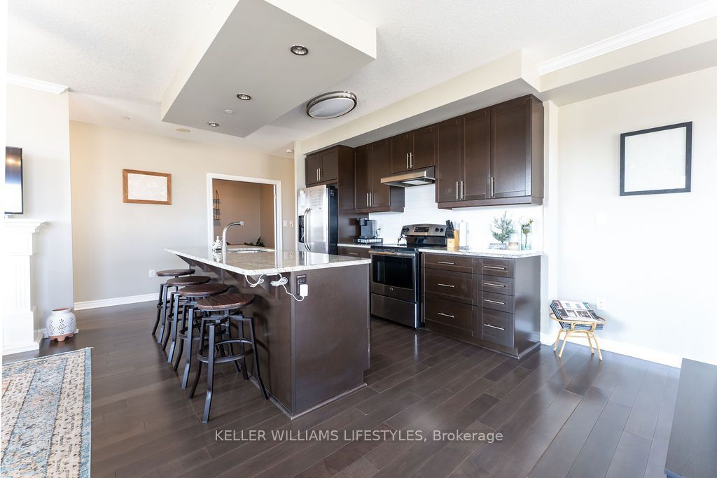 Unit 804 - 330 RIDOUT Street N, London 2