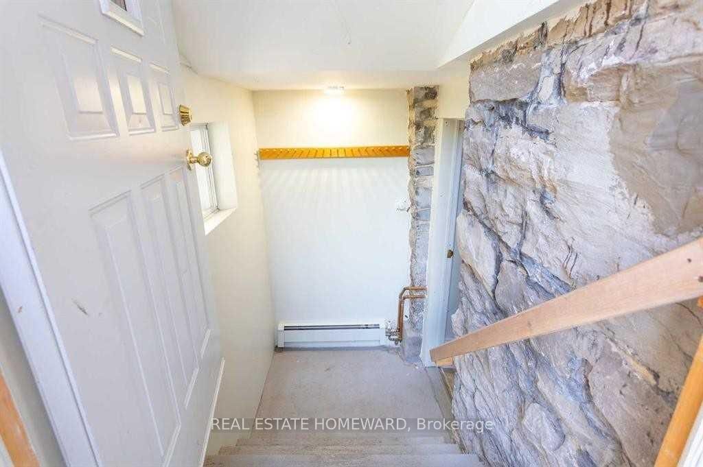 Unit Lower - 81 Sweetland Avenue, Ottawa 4