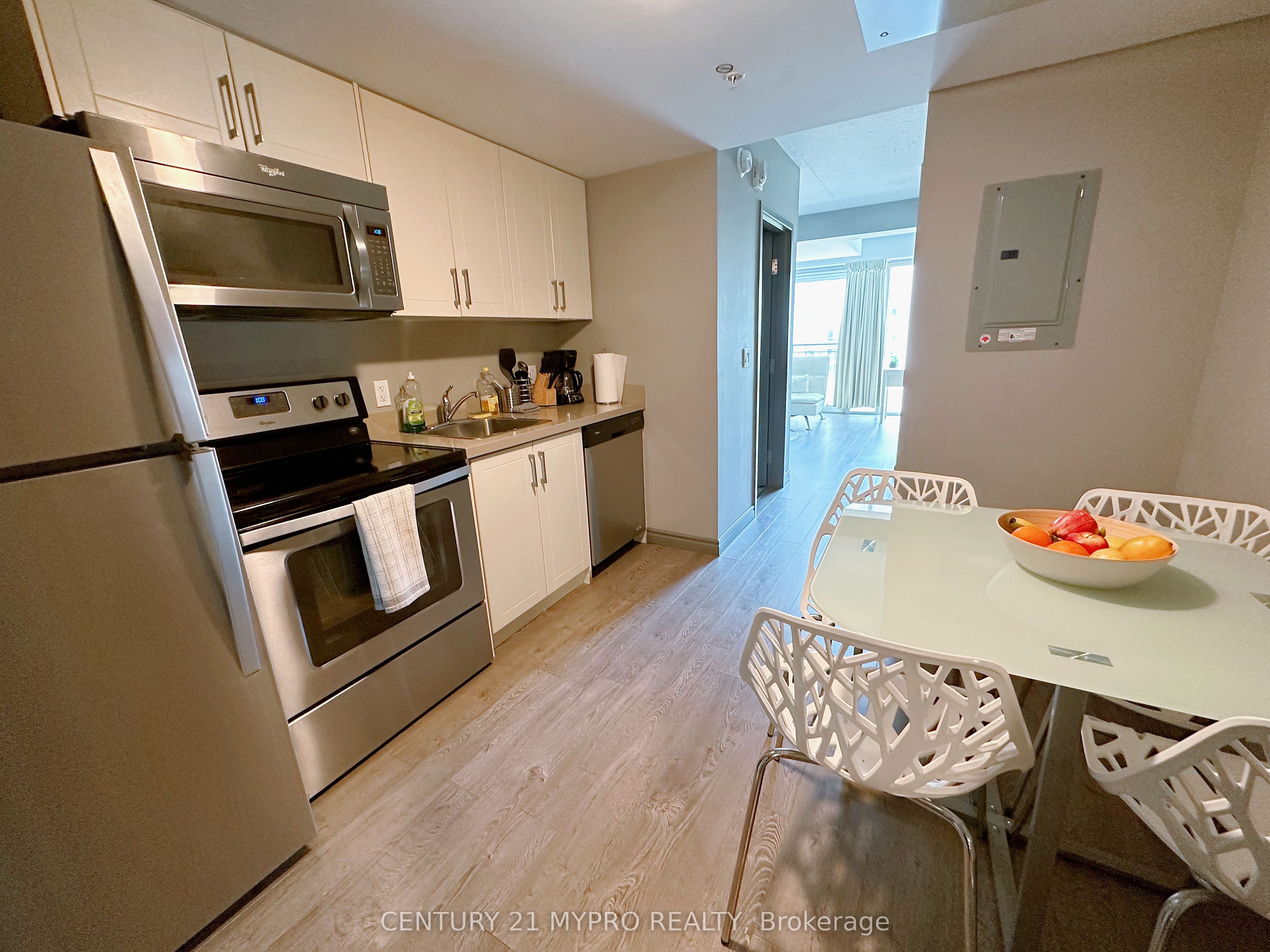 Unit 706 - 321 Spruce Street, Waterloo 5
