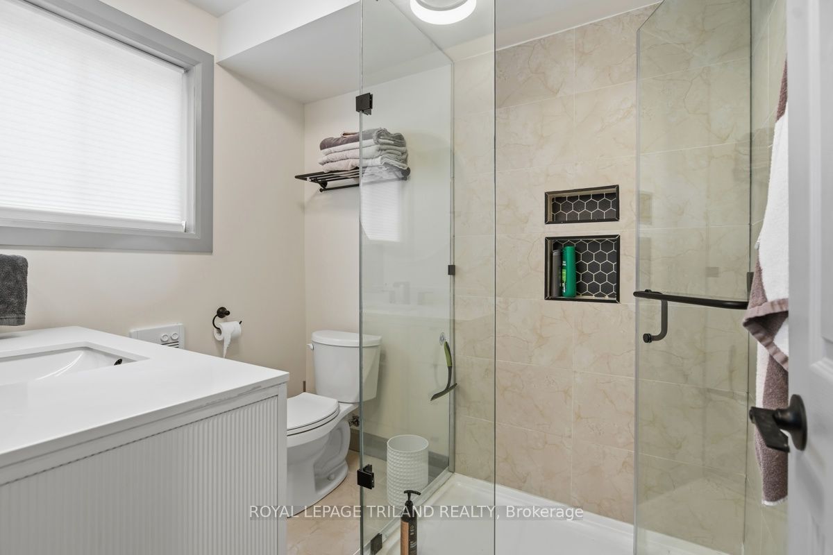 27 Aldborough Avenue, St. Thomas 4