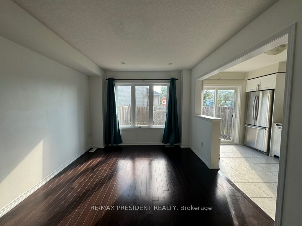4 Avedisian Street, Brantford 4