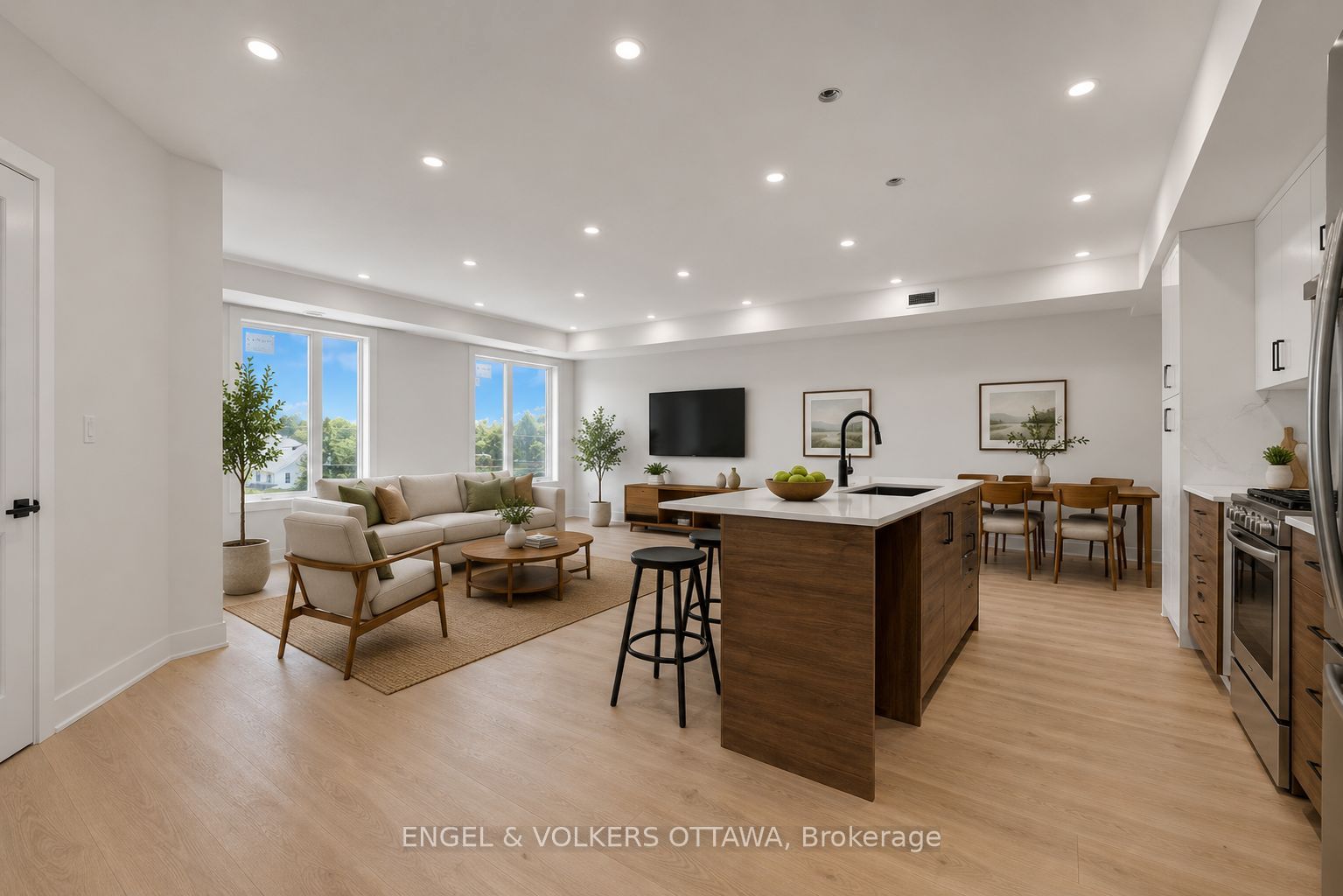 Unit 9 - 655 Donat Street, Ottawa 4