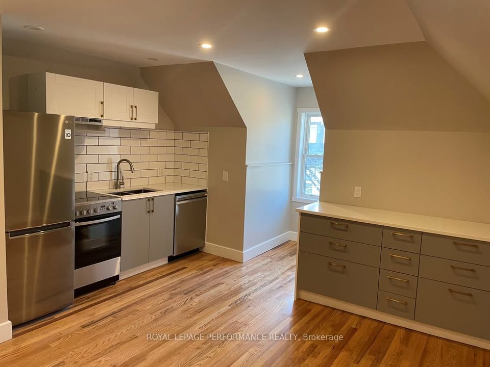 Unit 8 - 4 Range Road, Ottawa 3