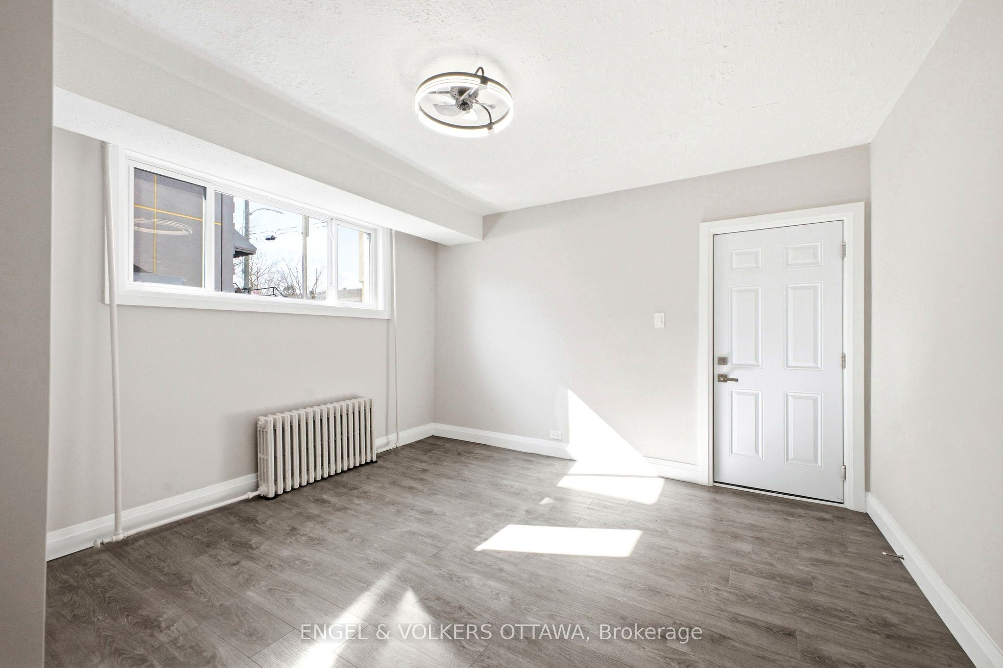 Unit 1 - 287 St Laurent Boulevard, Ottawa 4