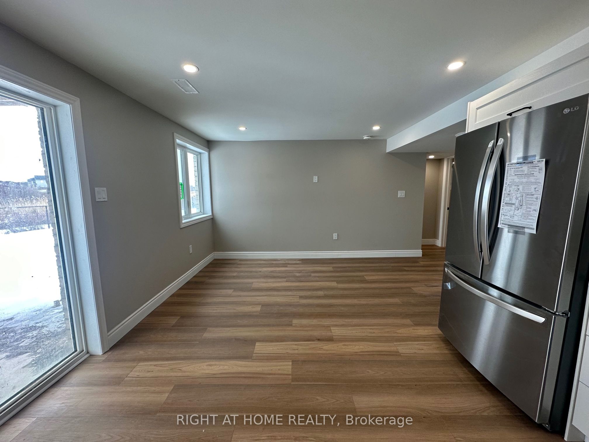 Unit Lower - 47 Anderson Road, Brant 5