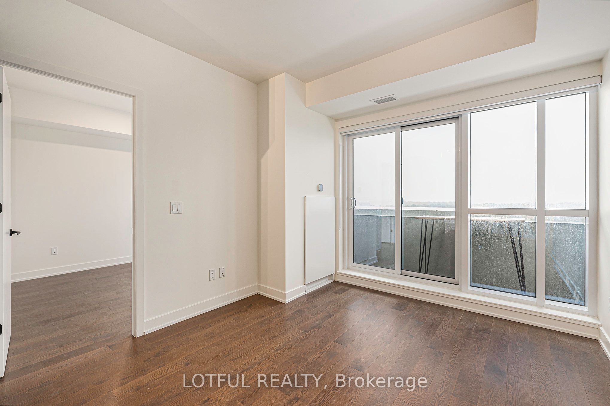 Unit 1305 - 560 RIDEAU Street, Ottawa 4