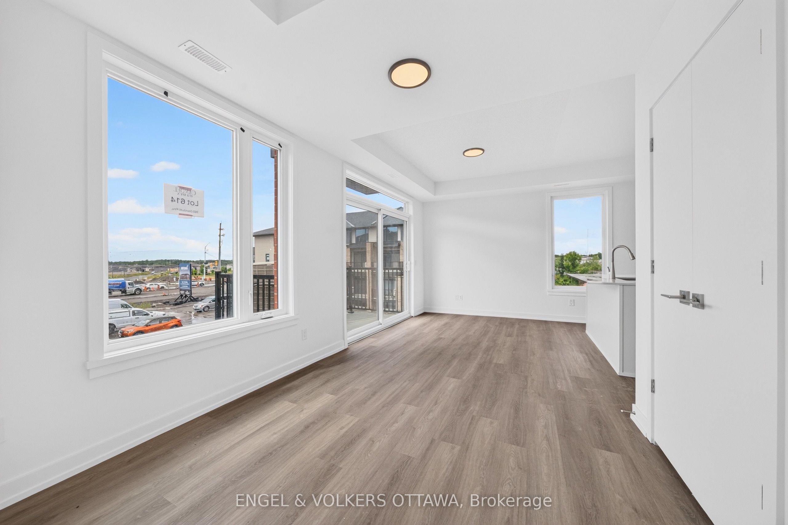 227 Stardust Private, Orleans-Gloucester 3