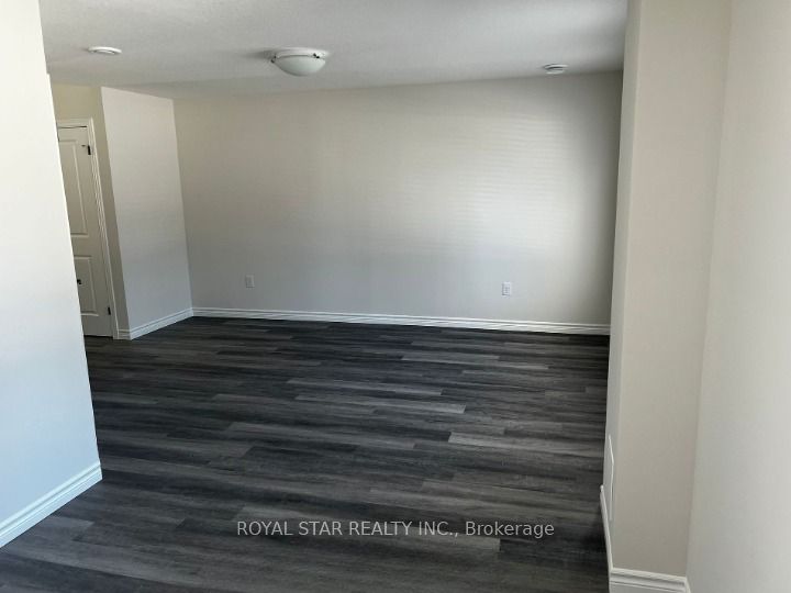 Unit 32 - 2529 Meadowlands Way, London 3