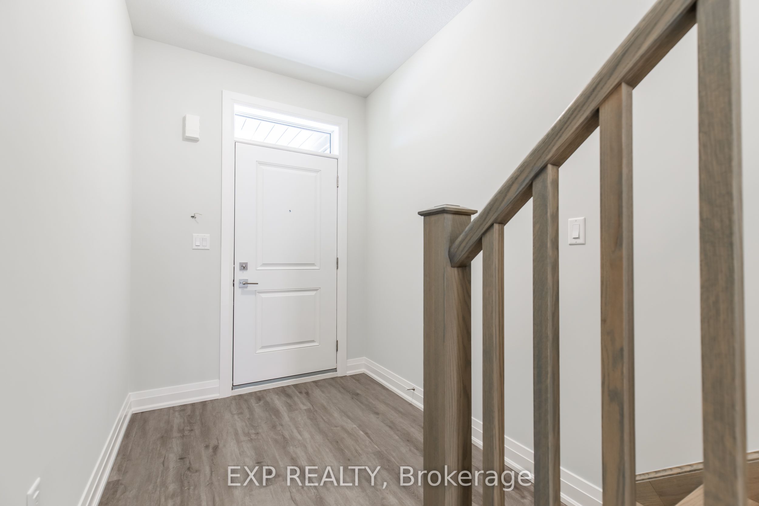 21 Bayberry Lane, Glanbrook 2